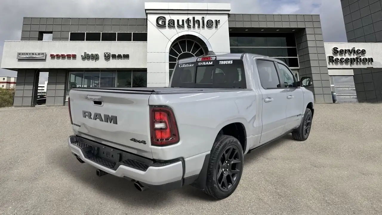 RAM 1500 снимка RAM 1500