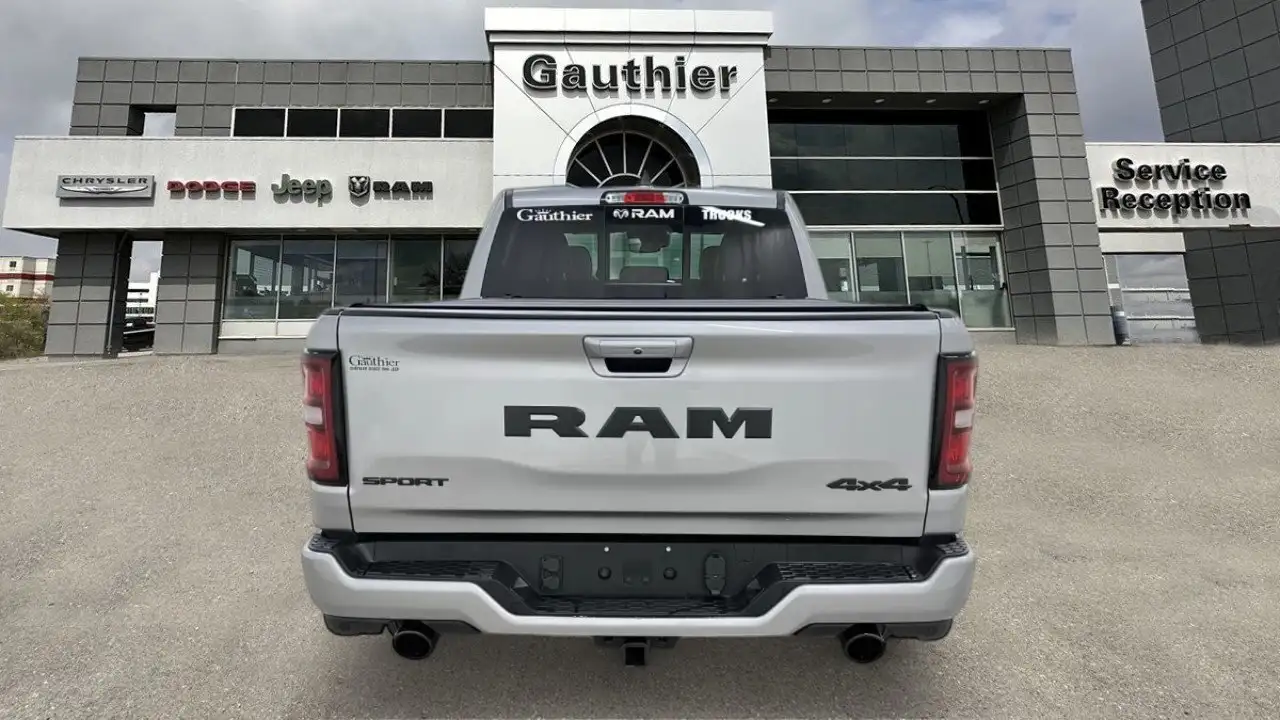 RAM 1500 снимка RAM 1500