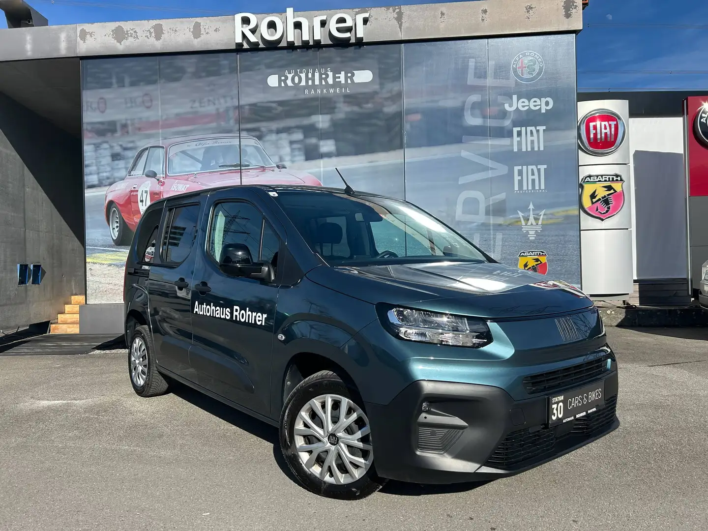 Fiat Doblo M BlueHDi 130 S&S 6-Gang-Manuell Blau - 1