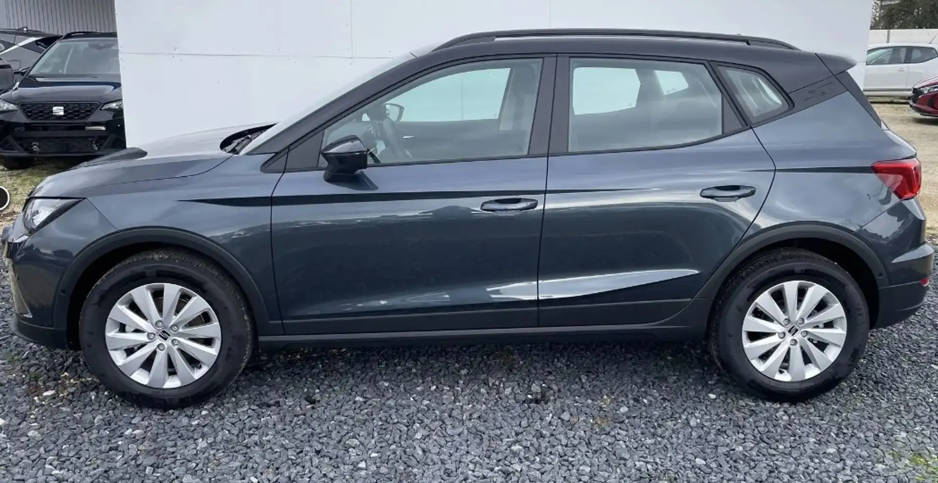 SEAT Arona Style Edition Grau - 2