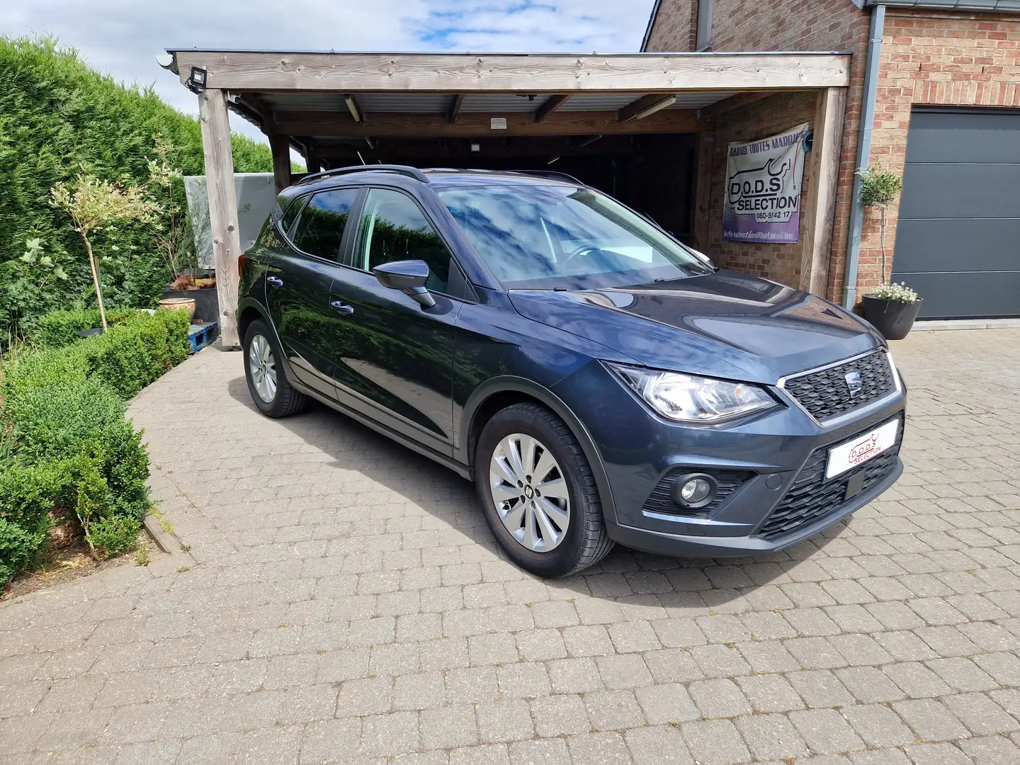 SEAT Arona Arona 1.0 TSI Style.Gps,clim auto,pdc, Gris - 1