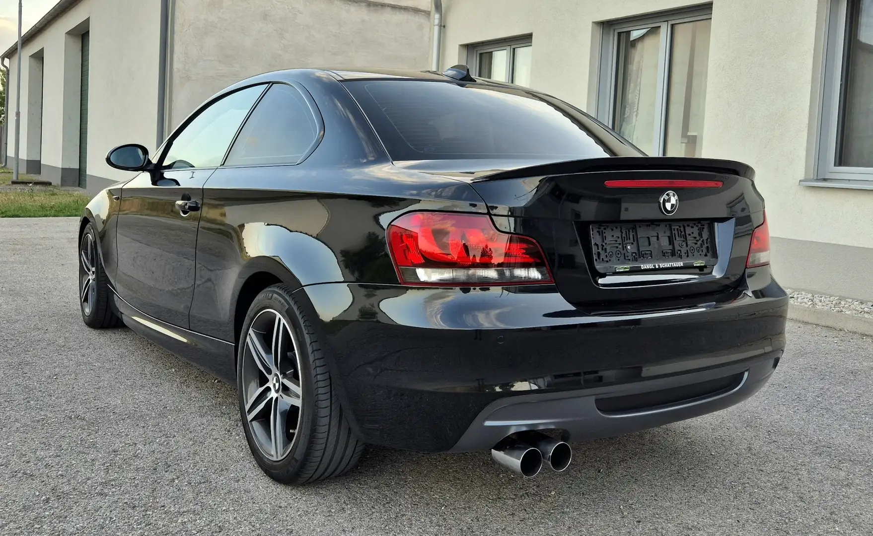 BMW 123 123d Coupé*neues Pickerl 10/27*Schalter*Leder* - 1