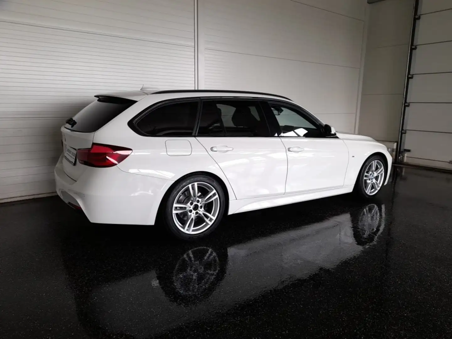 BMW 318 d Touring M-SPORT Aut. *18 ZOLL / VOLL LED / NAVI / VOLLEDER / DRIVING ASSISTANT / E-KLAPPE* Weiß - 2