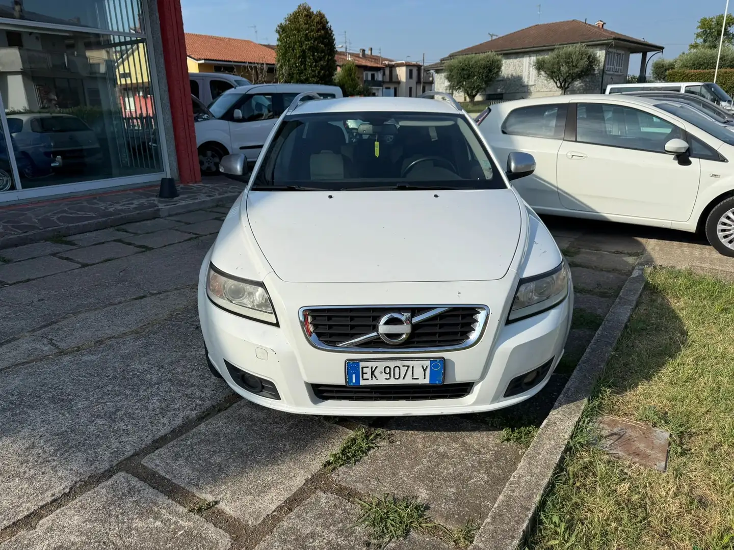 Volvo V50 V50 1.6 d2 drive R-design 115cv NEOPATENTATI Blanc - 1