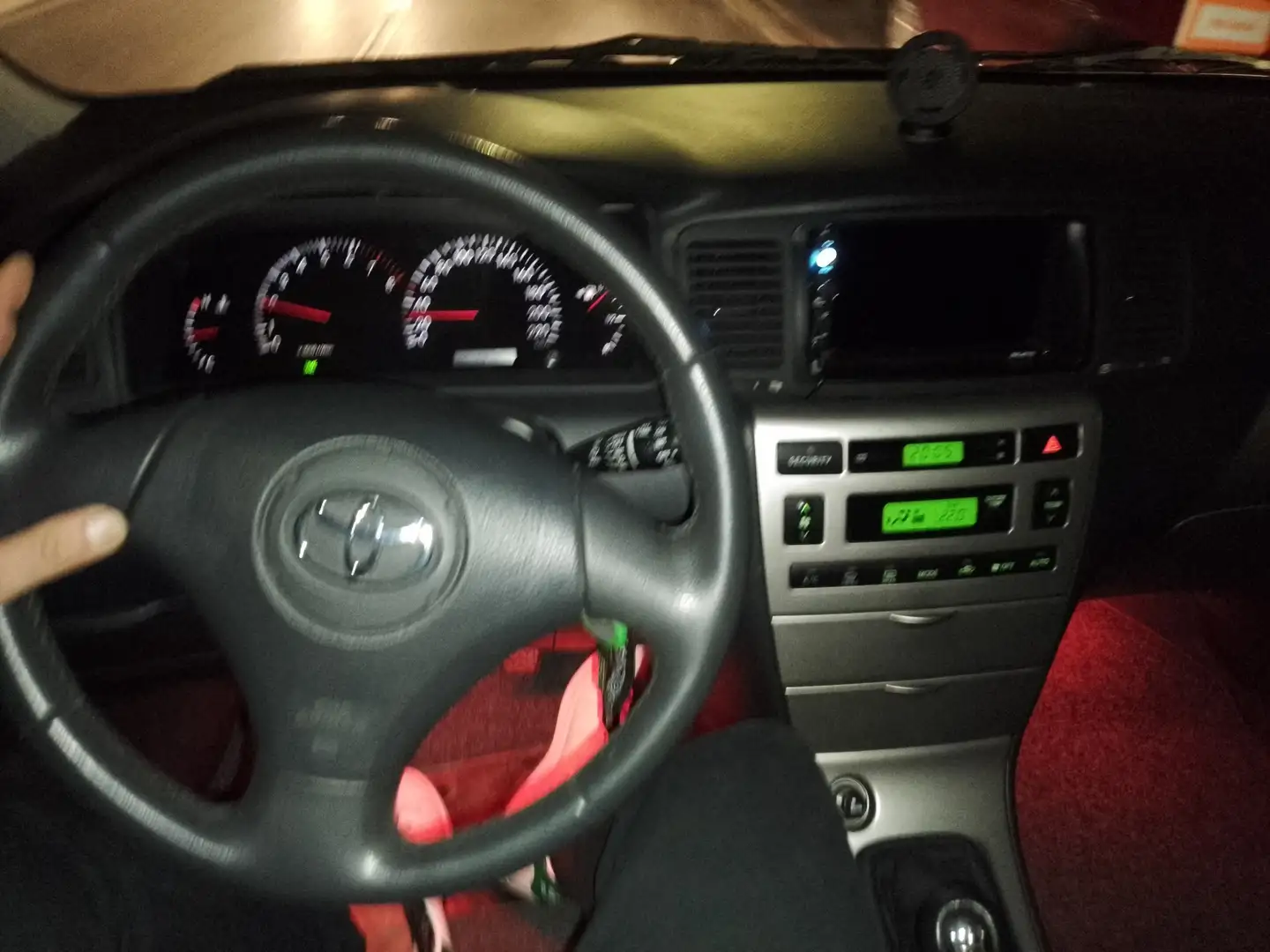 Toyota Corolla 5p 1.6 vvt-i - 1