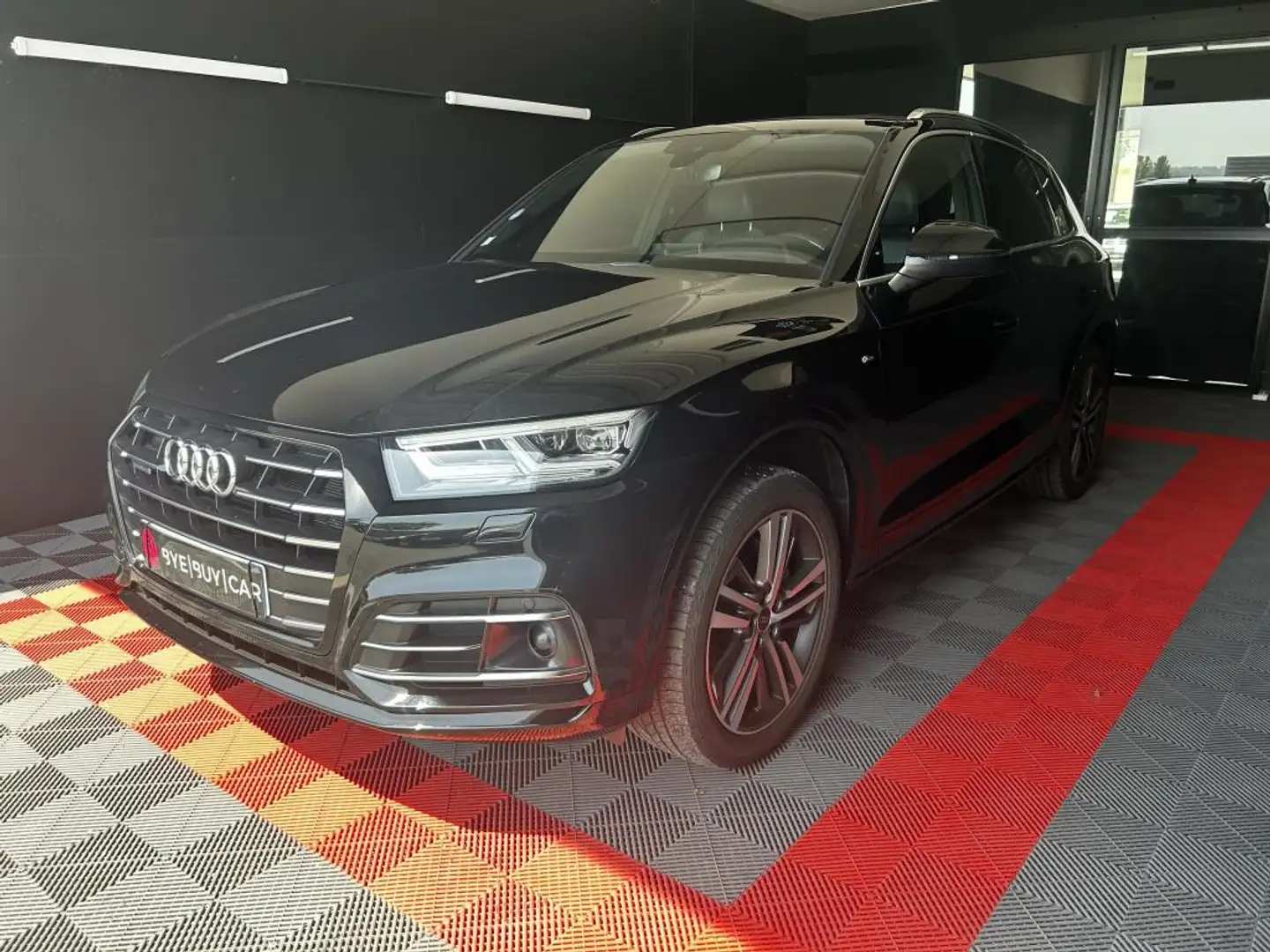 Audi Q5 Quattro 2.0 55 TFSI e - 367 - BV S-tronic S line SUV Garantie 12 mois Noir - 1