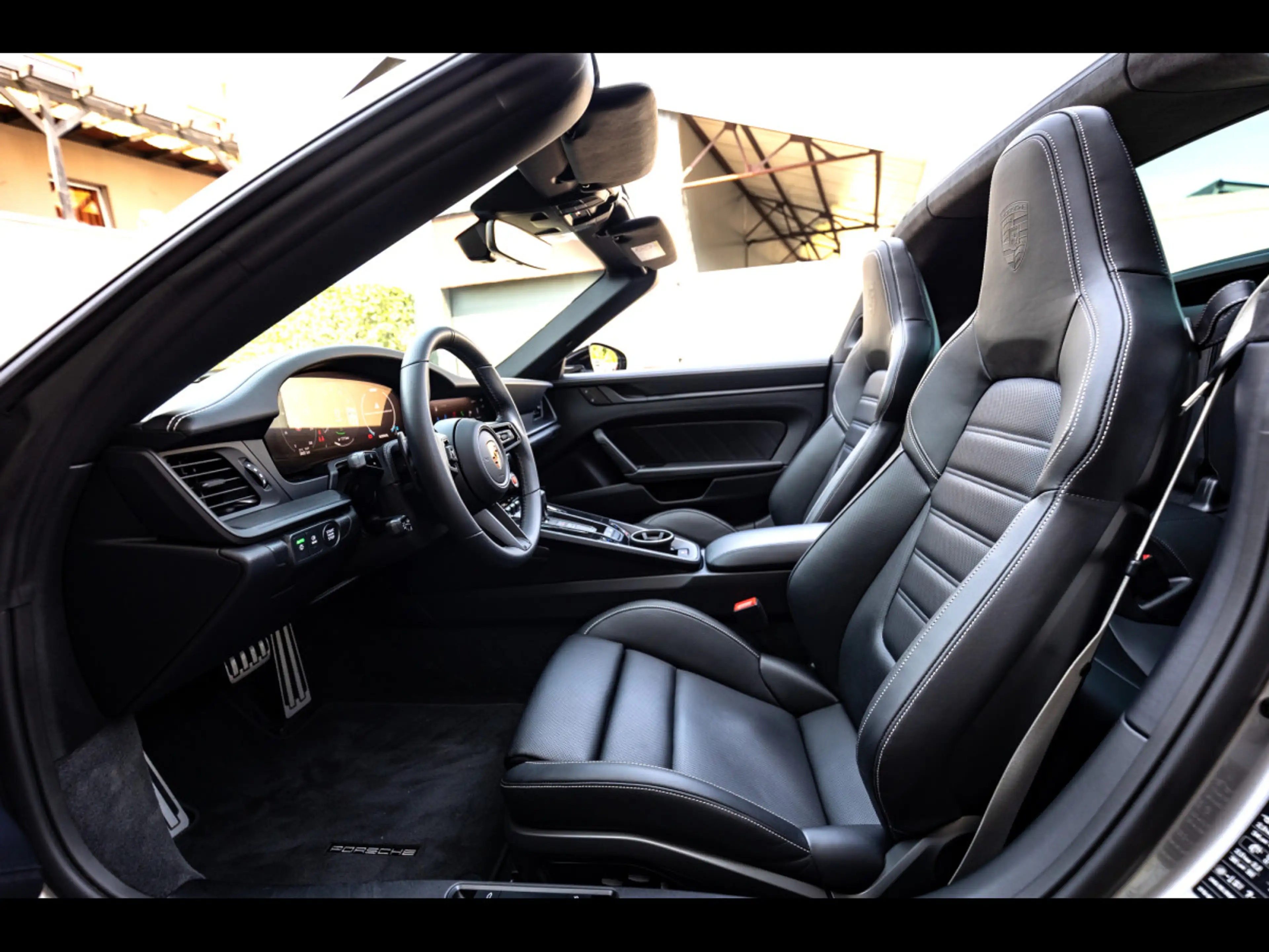 Porsche 911 992.2 TARGA 4 GTS PDK°BLACK SPORT DESIGN°LIFT°360 — photo 12