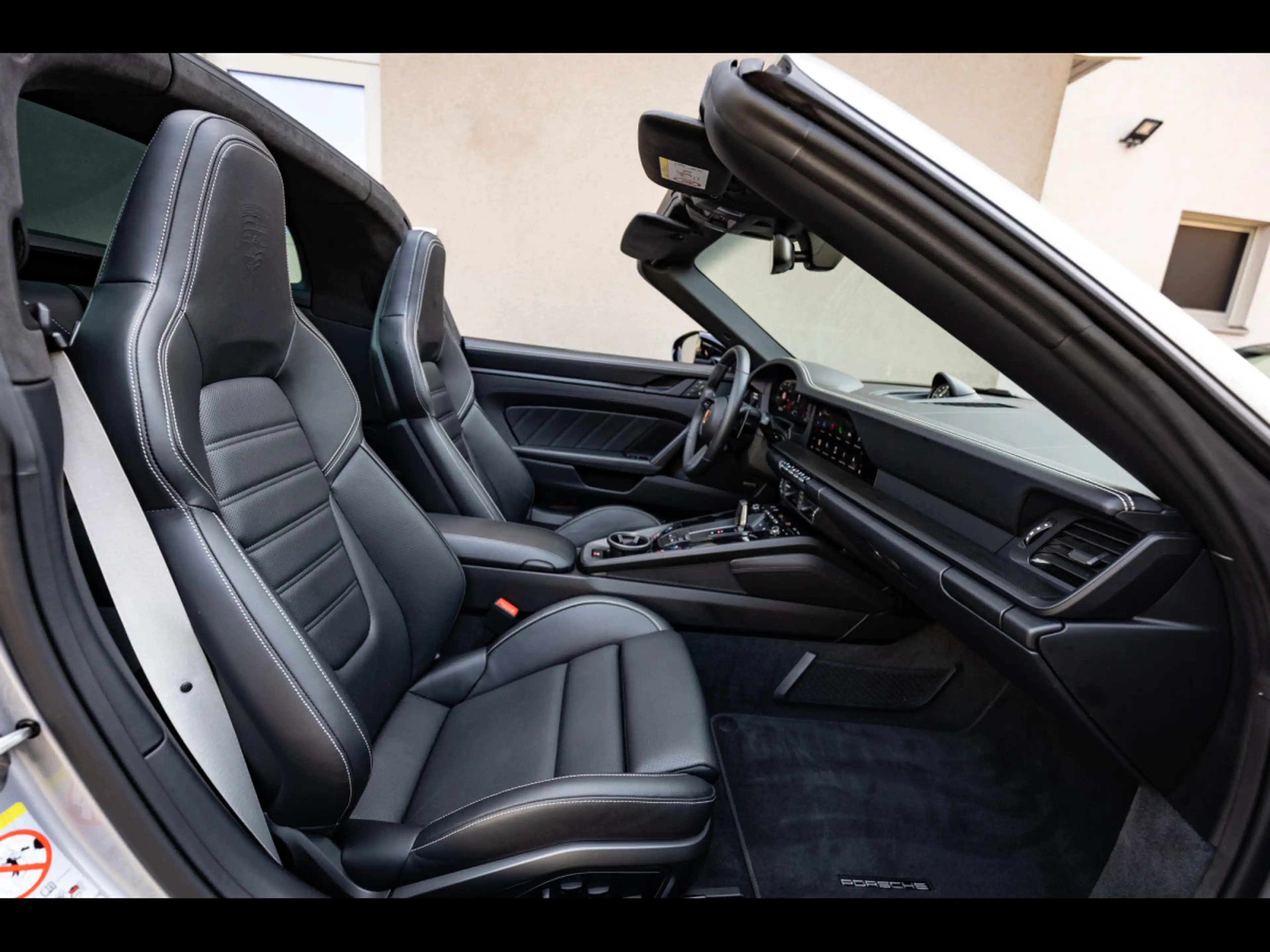 Porsche 911 992.2 TARGA 4 GTS PDK°BLACK SPORT DESIGN°LIFT°360 — photo 15