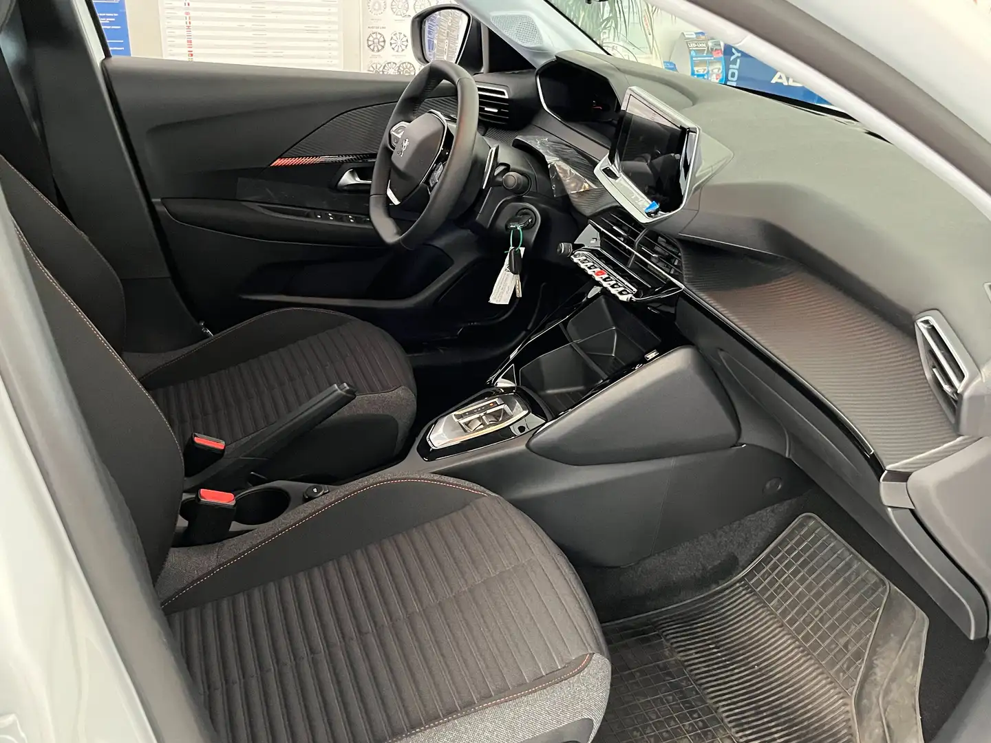 Peugeot 208 Active Pack *Automatik*Sitzheizung*LM-Felge * Bianco - 2