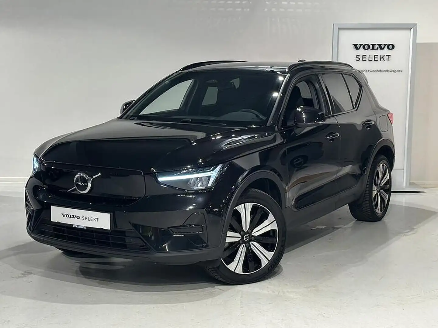 Volvo XC40 Recharge Plus Single Motor Noir - 1