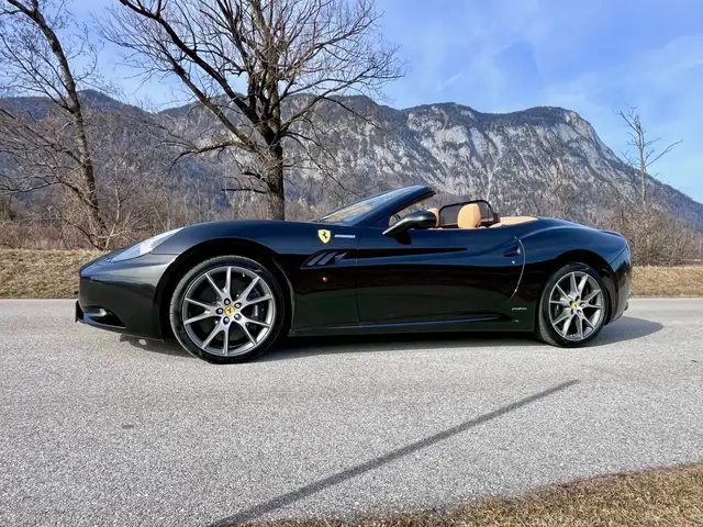 Ferrari California Ansicht 1