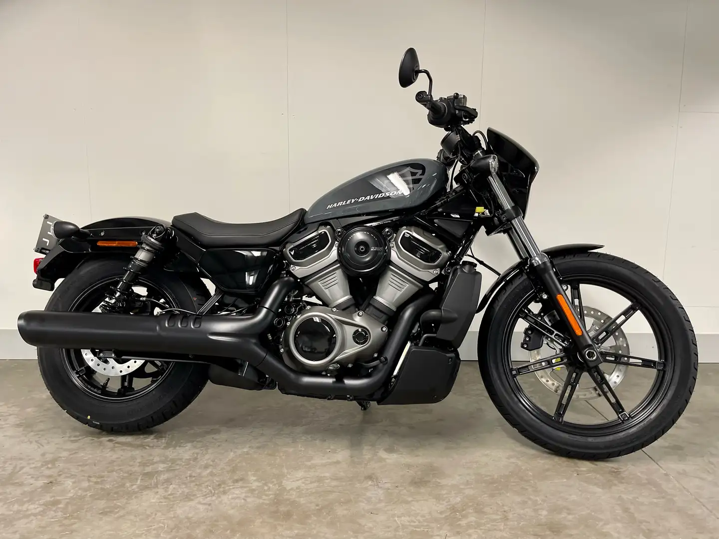 Harley-Davidson Sportster RH975 NIGHTSTER Сірий - 1