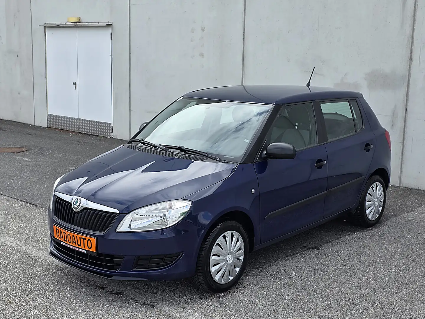 Skoda Fabia Twenty+ 1,2 **ERSTBESITZ**NUR 84000KM**RESERVIE... Blau - 1