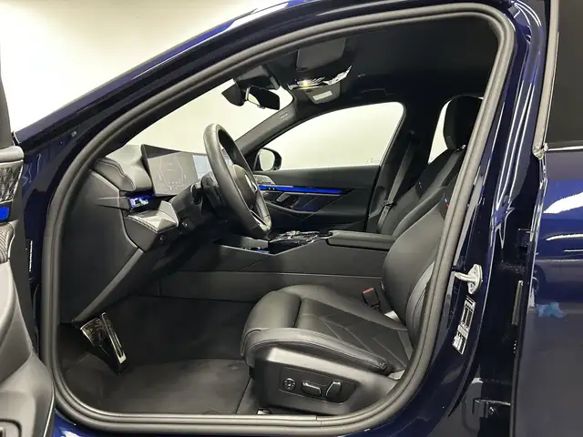 BMW M view 4