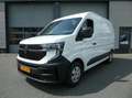 Renault Master T35 2.0 dCi 150 L2H2 airco camera navigatie Blanco - thumbnail 1