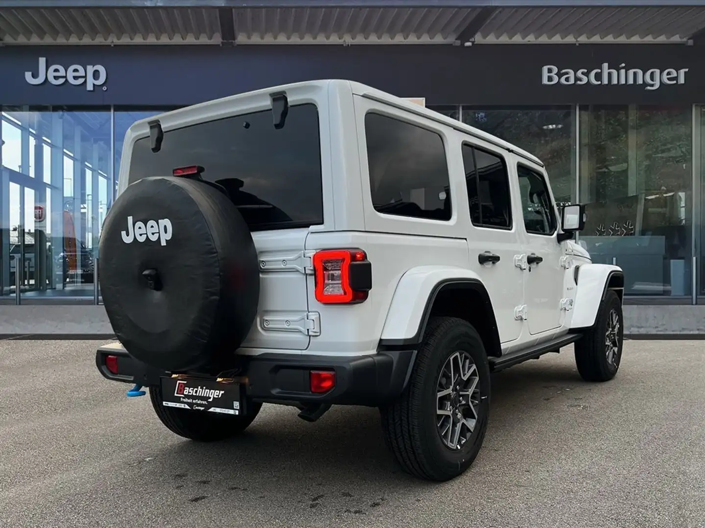 Jeep Wrangler PHEV Sahara Weiß - 2