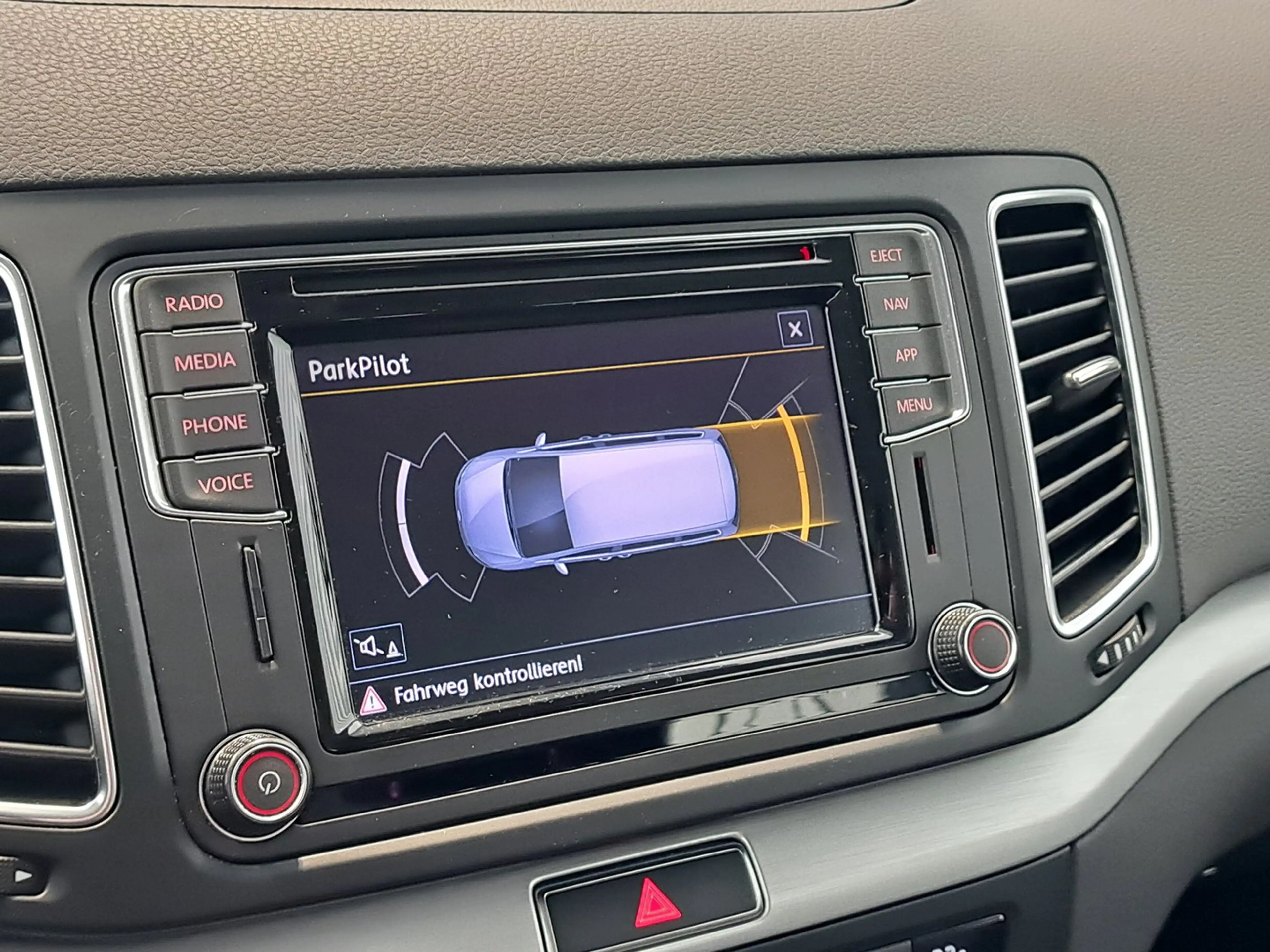 Volkswagen Sharan Family TSI 5-Sitzer — photo 14