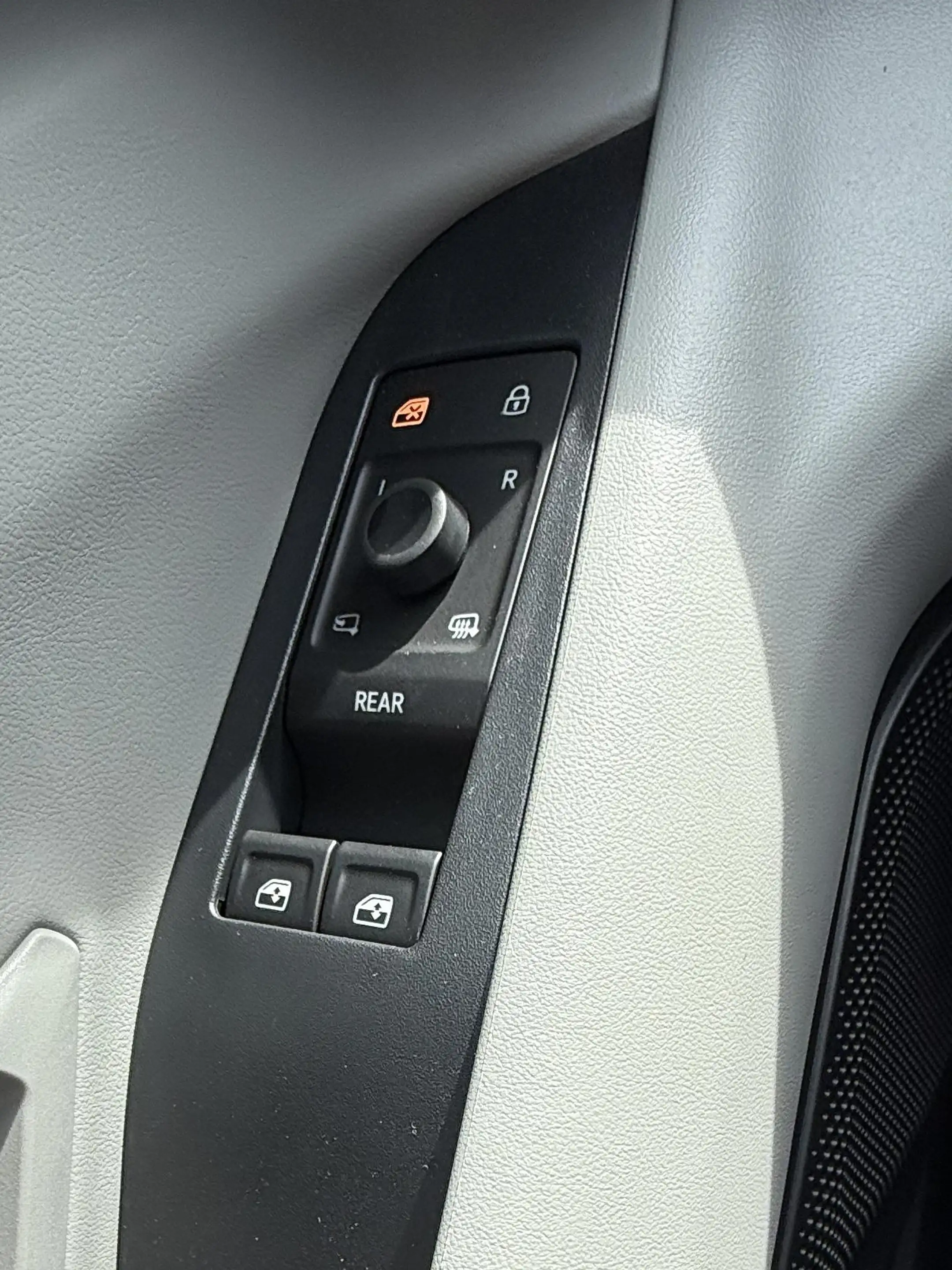 Ford Explorer Style Standard Range RWD 58 kWh Nieuw te bestellen — photo 14