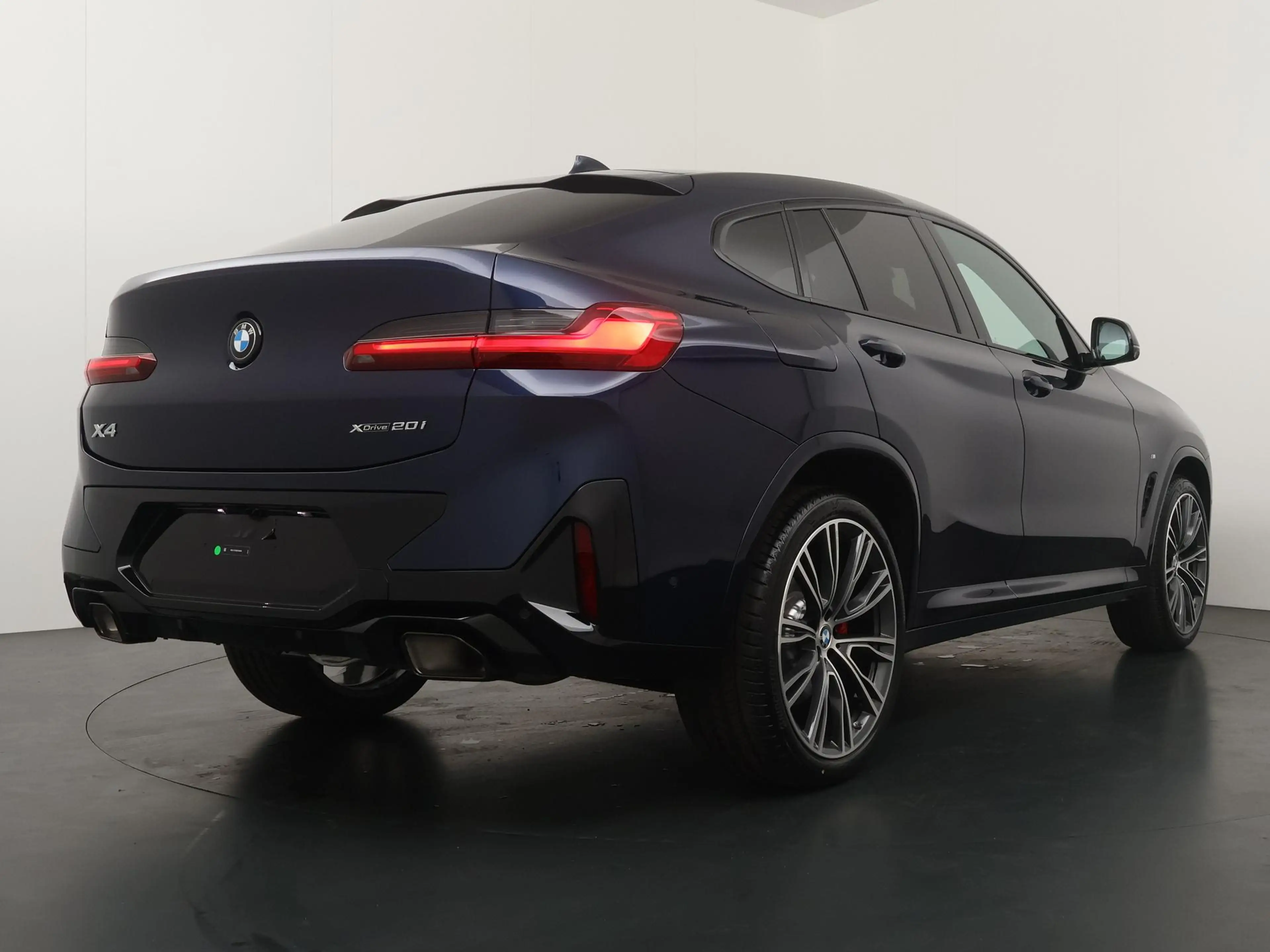 BMW X4 xDrive20i Business Edition Plus High Executive | S — photo 9
