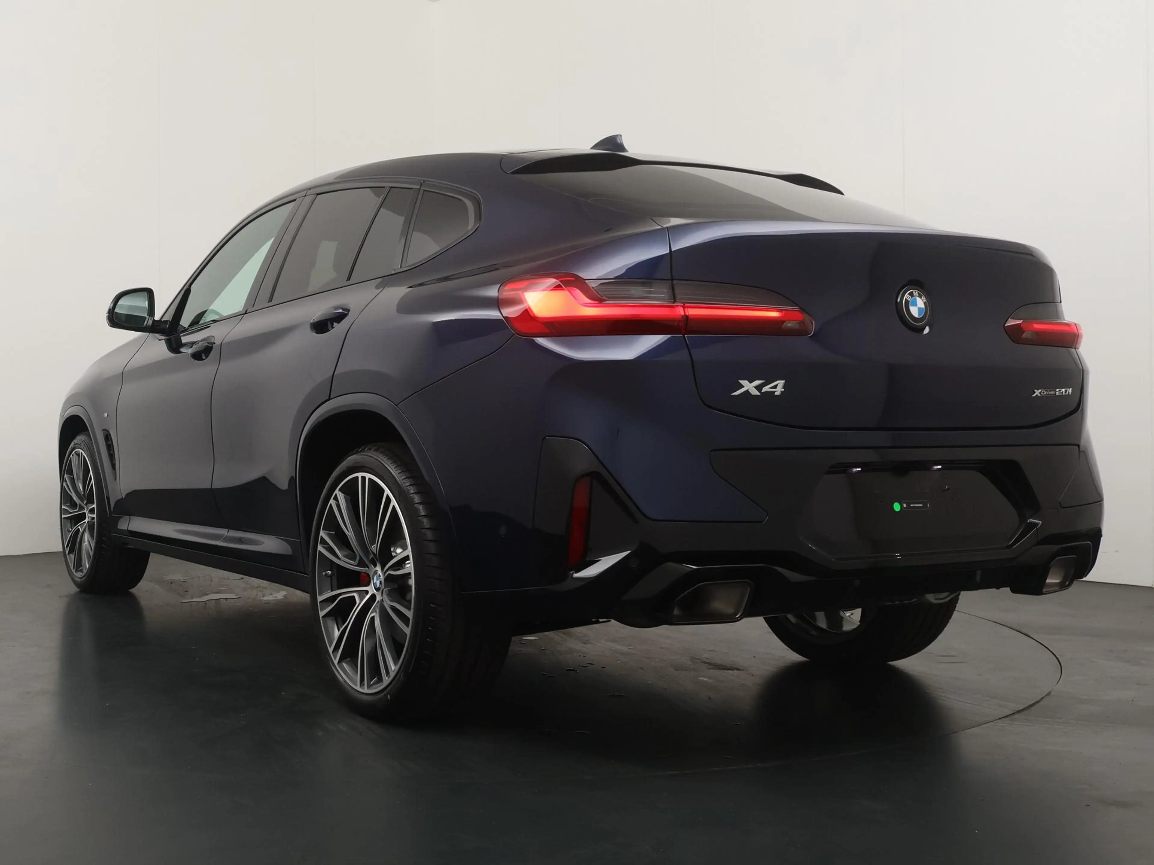 BMW X4 xDrive20i Business Edition Plus High Executive | S — photo 11