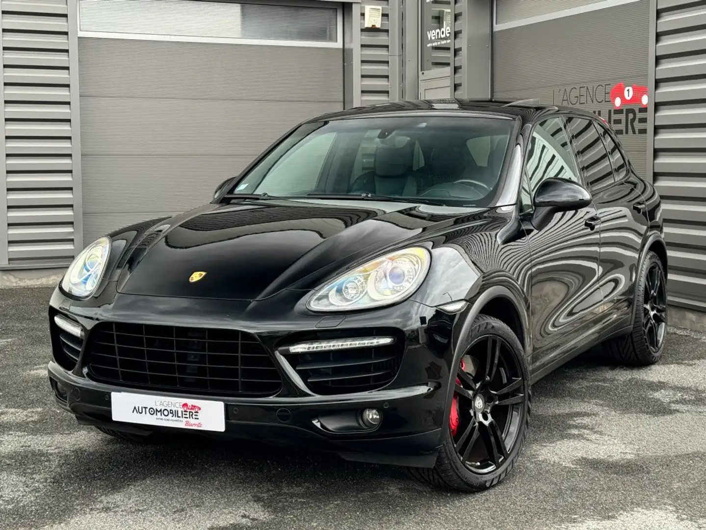 Porsche Cayenne TURBO 4.8 V8 500 TIPTRONIC Noir - 1