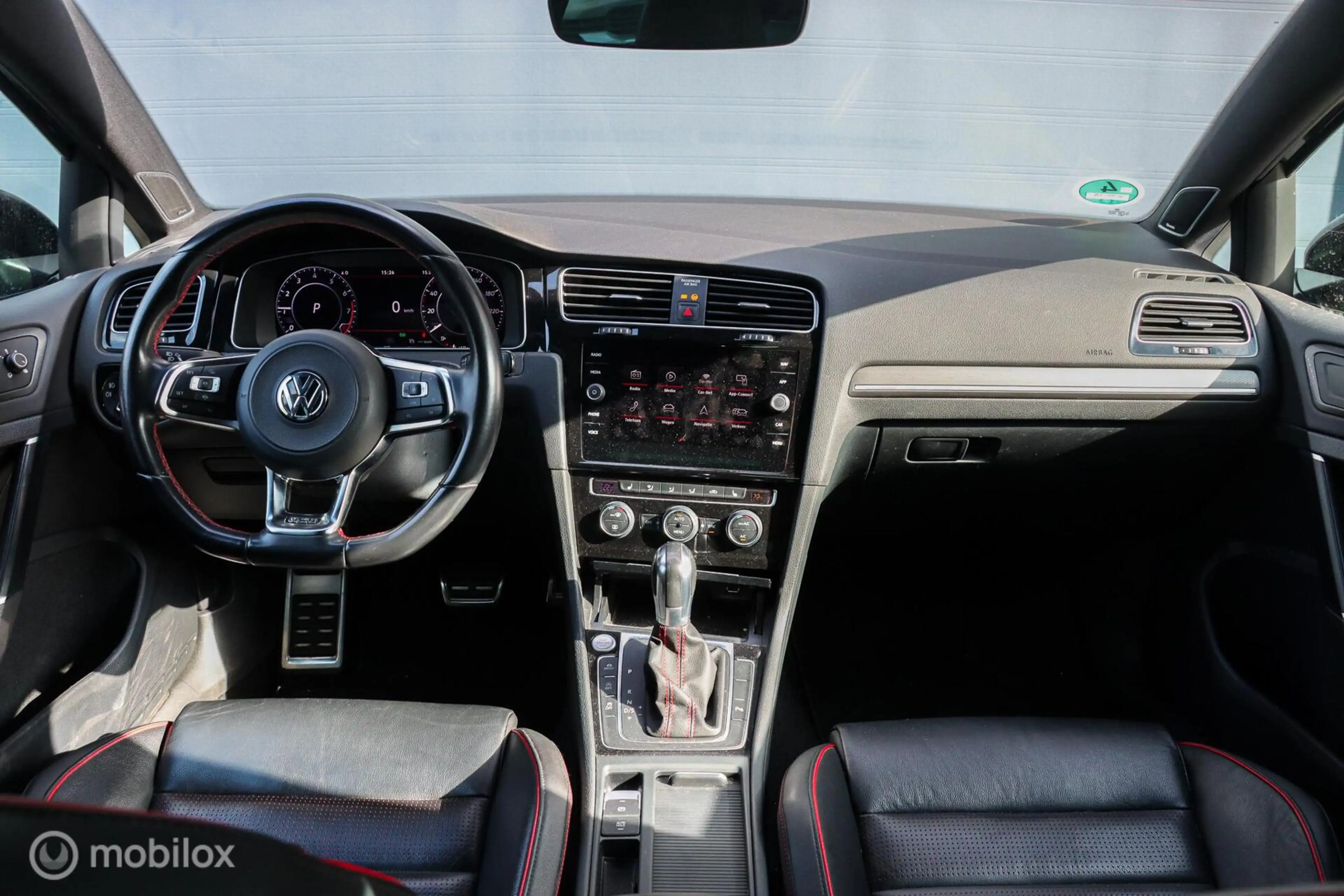 Volkswagen Golf GTI 2.0 TSI Performance|LEDER|PANO|DYNAUDIO|CAMERA|KEY — photo 3