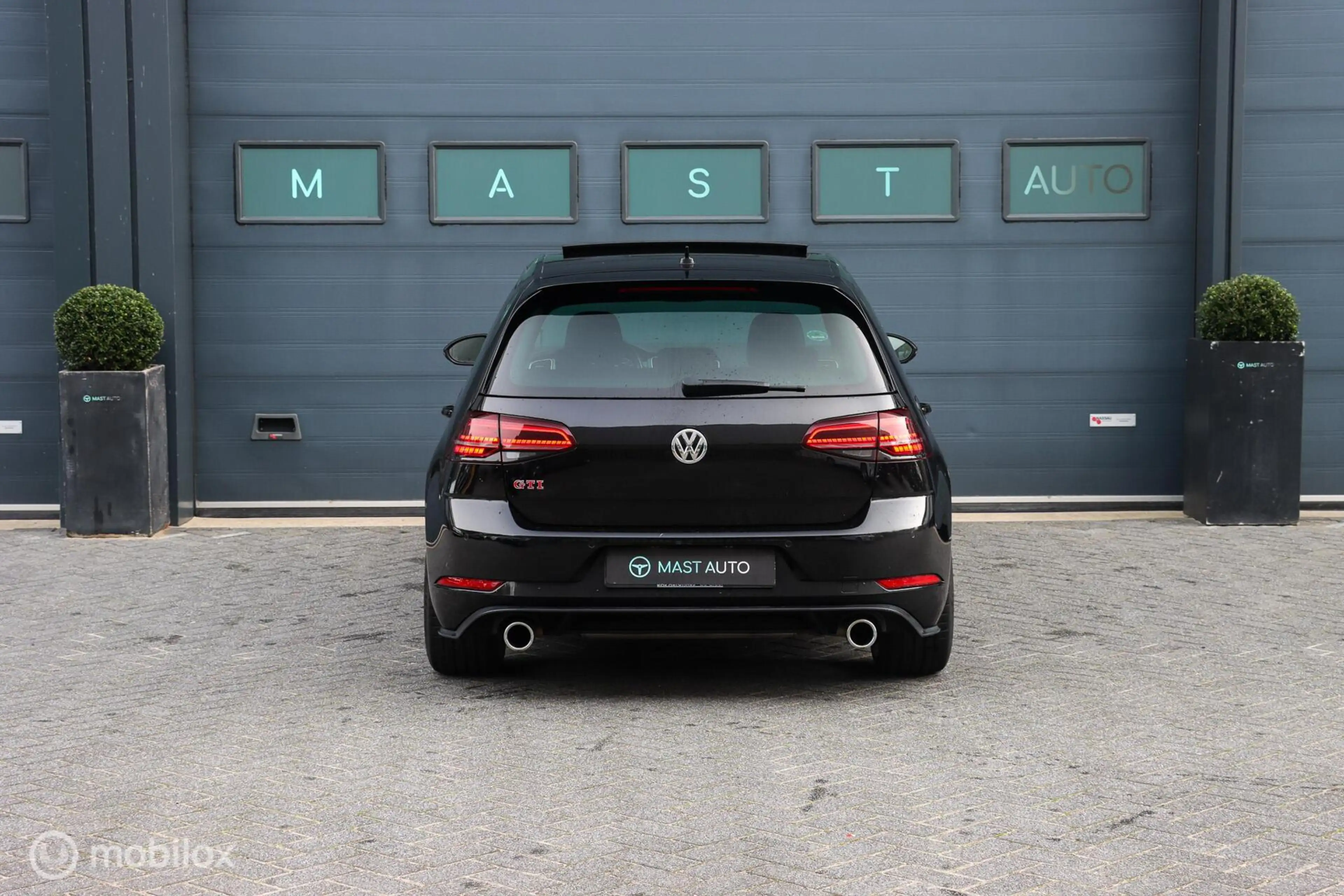 Volkswagen Golf GTI 2.0 TSI Performance|LEDER|PANO|DYNAUDIO|CAMERA|KEY — photo 9
