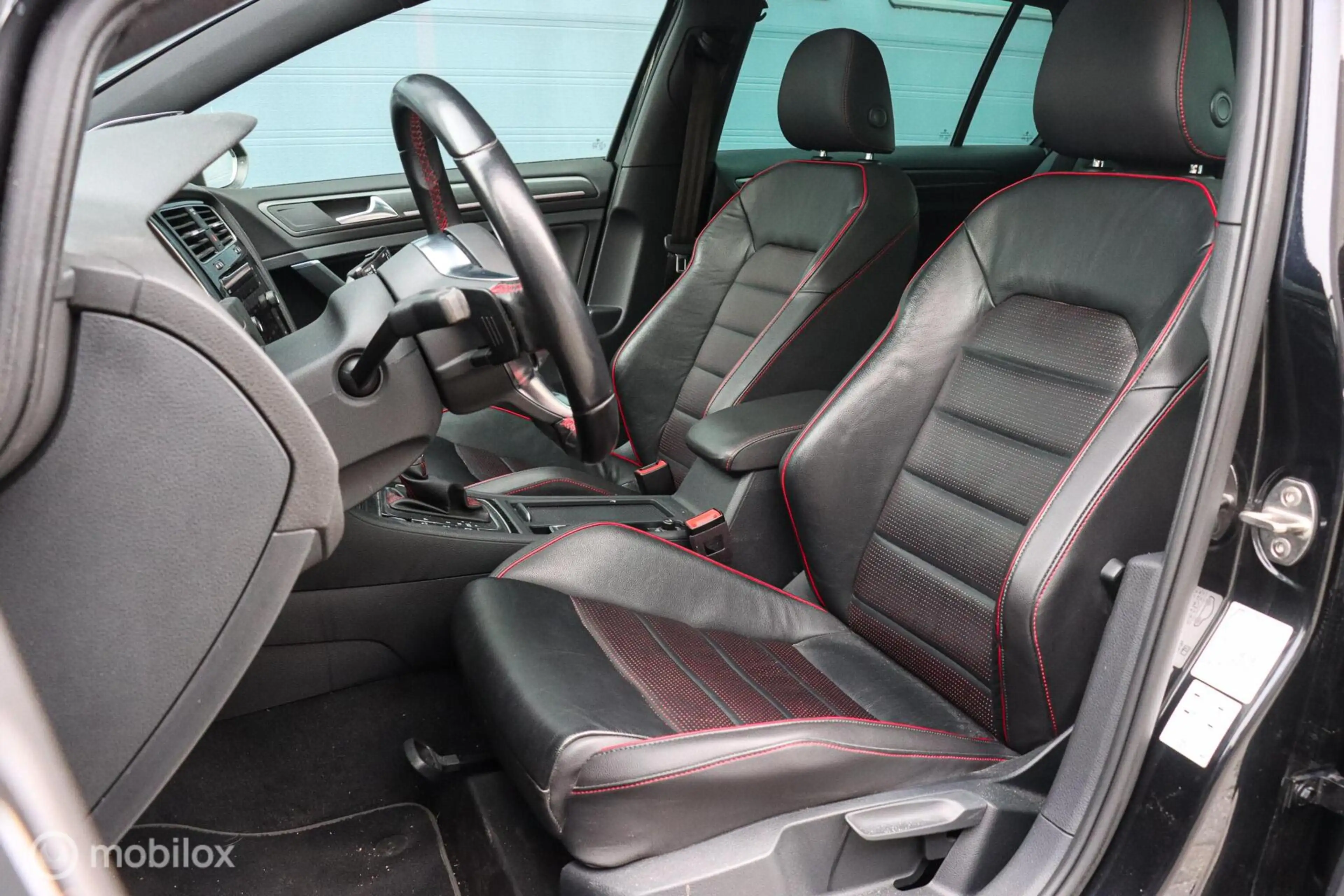 Volkswagen Golf GTI 2.0 TSI Performance|LEDER|PANO|DYNAUDIO|CAMERA|KEY — photo 6