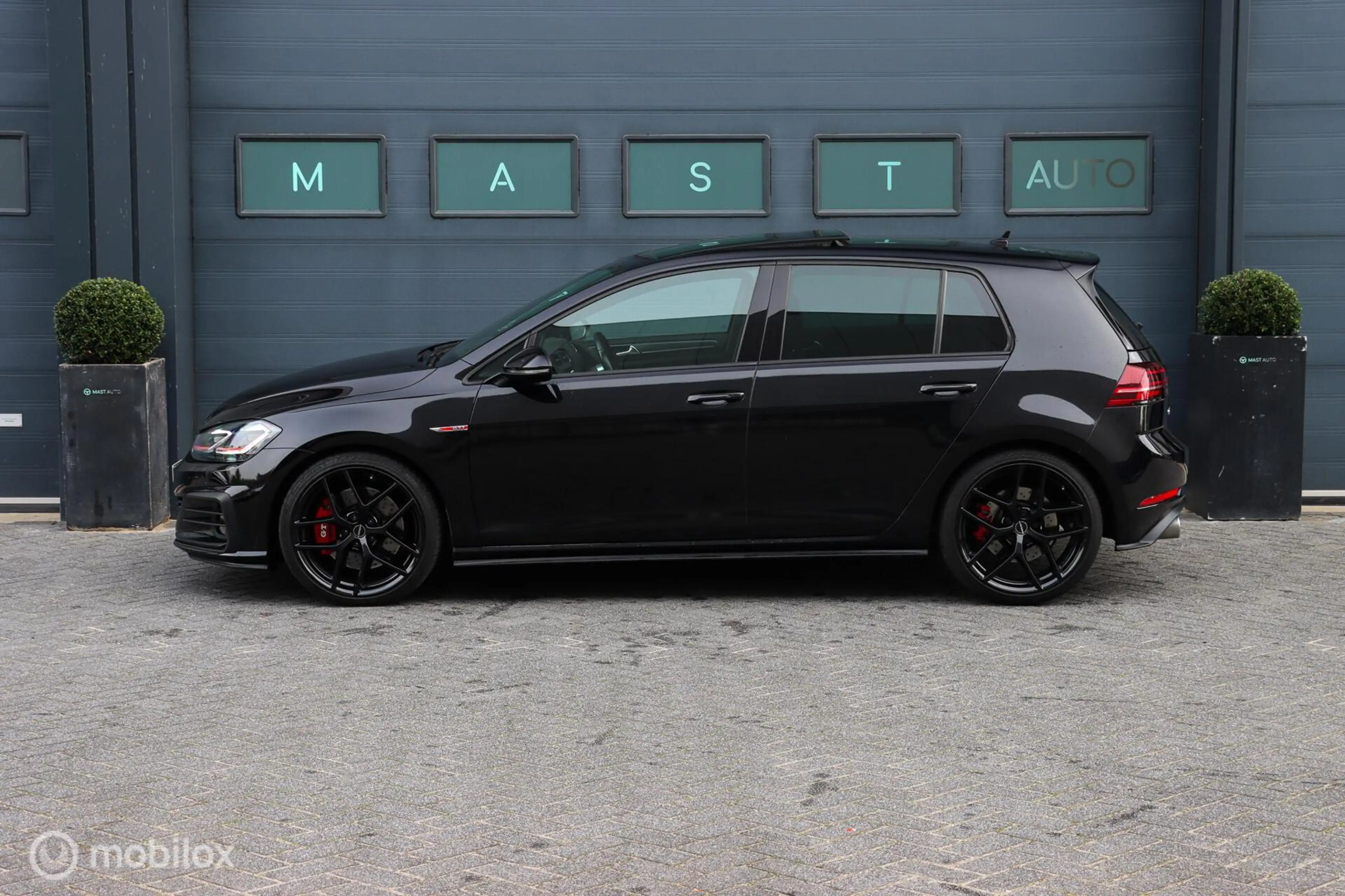Volkswagen Golf GTI 2.0 TSI Performance|LEDER|PANO|DYNAUDIO|CAMERA|KEY — photo 14