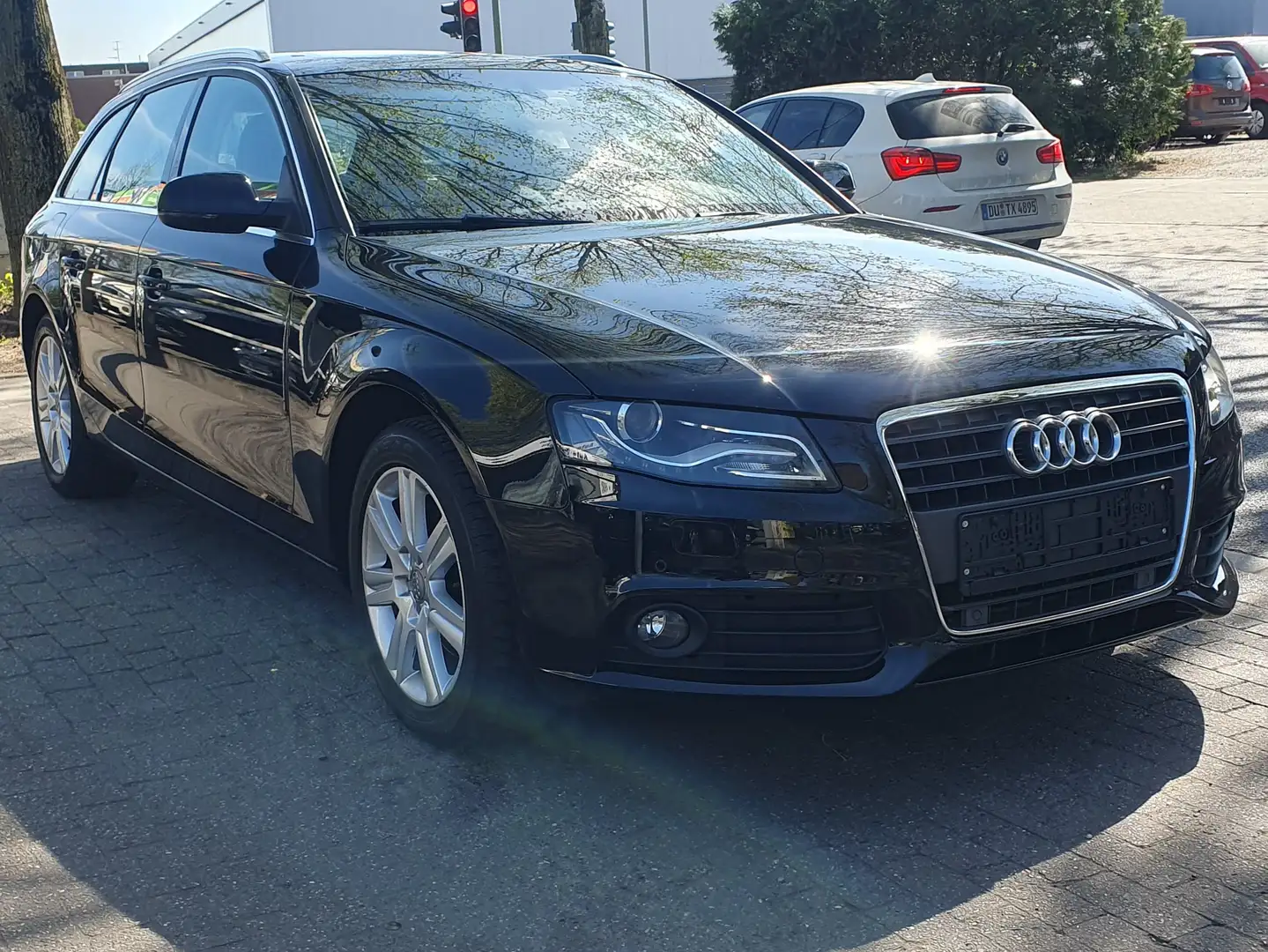 Audi A4 1.Hand Audi Checkheft top Gepflegt tüv neu Noir - 2