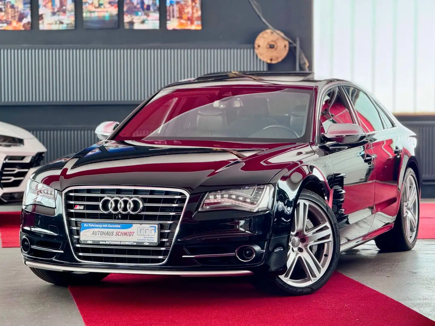 Audi S8 4.0 ACC B&O LED Ceramik Standheizung 360° 21" Чёрный - 1