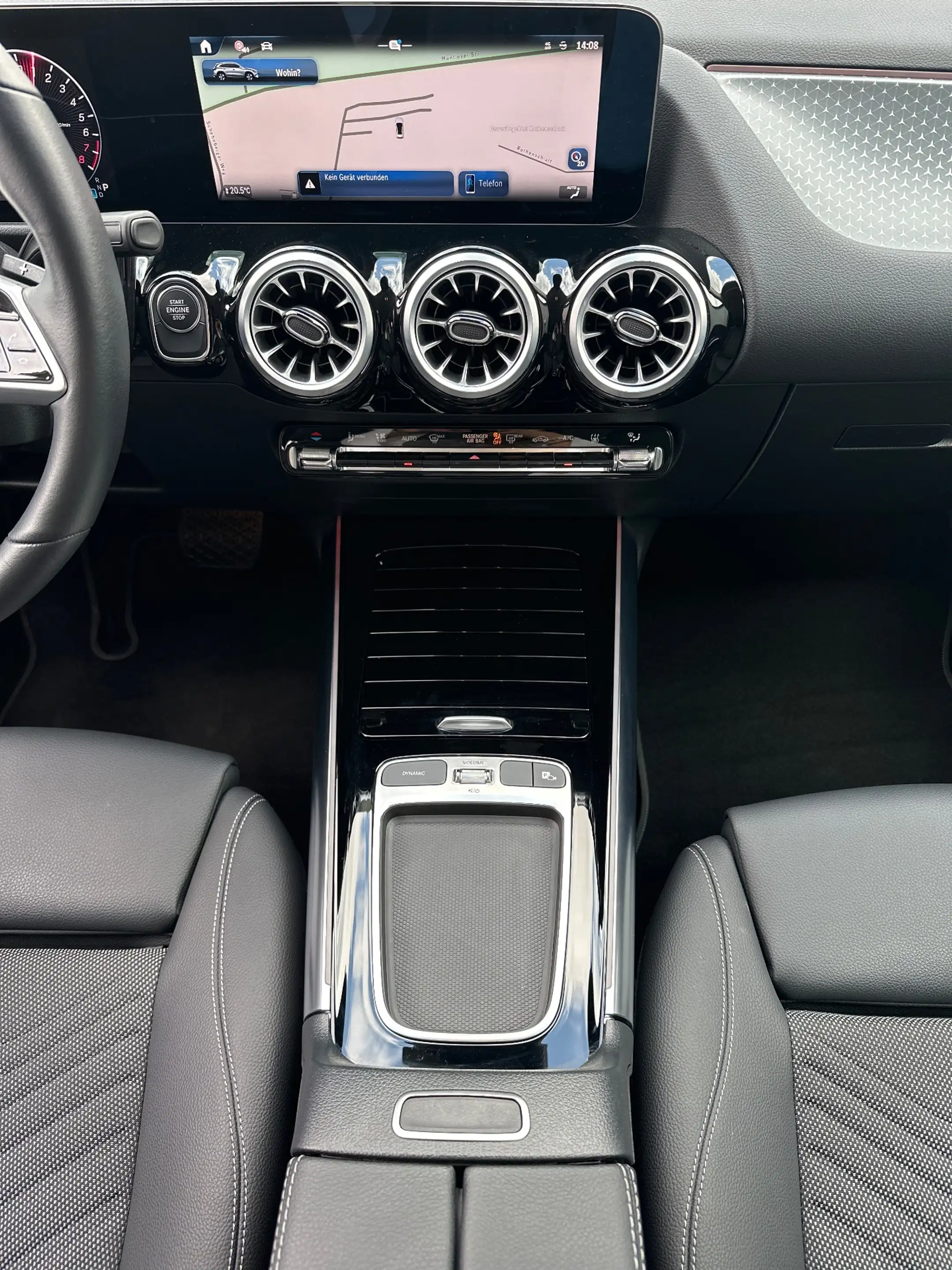 Mercedes-Benz GLA 250 Progressive Advanced NAV+LED+ACC+CARPLAY+360°+PP — photo 14