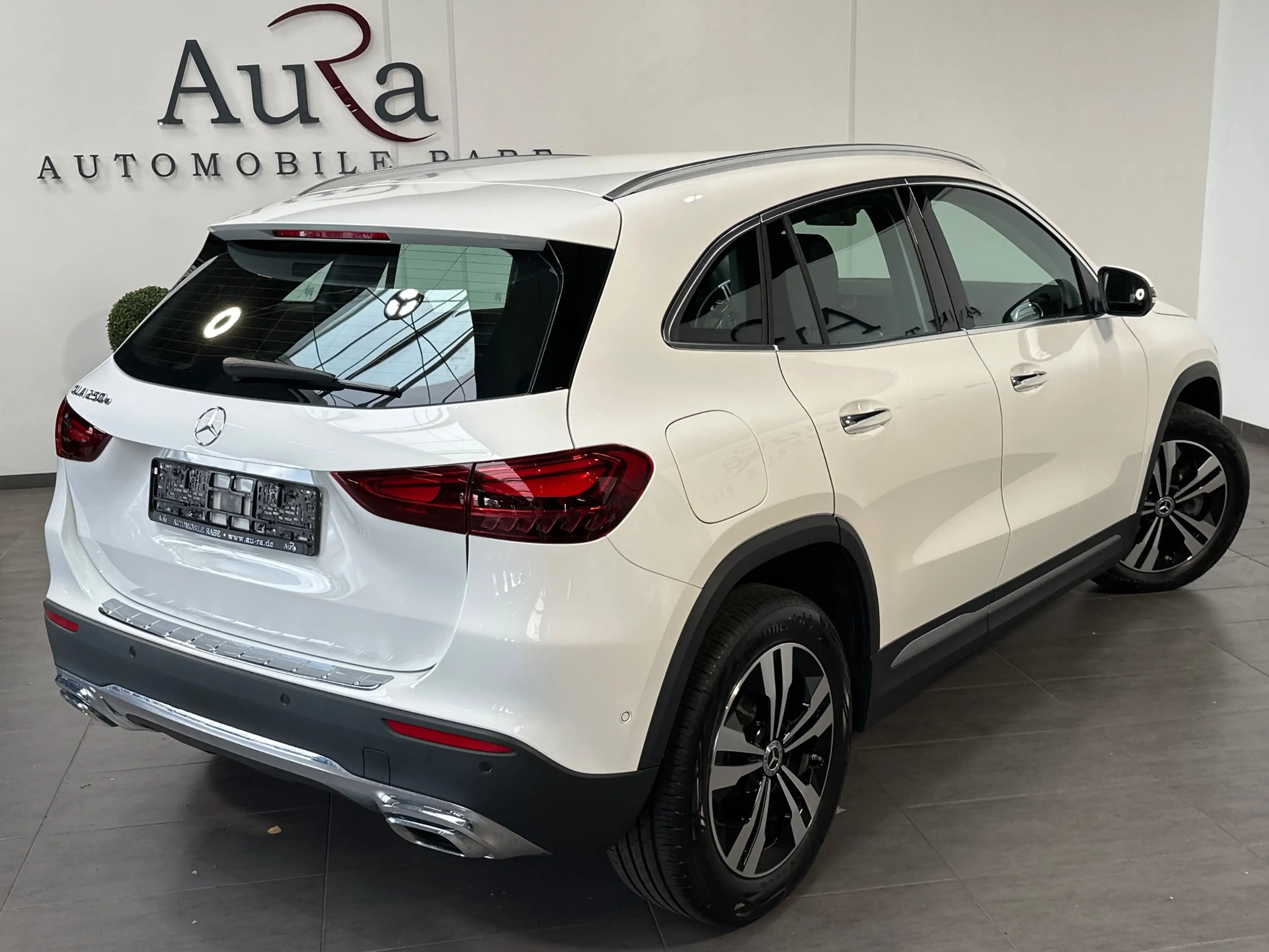 Mercedes-Benz GLA 250 Progressive Advanced NAV+LED+ACC+CARPLAY+360°+PP — photo 5