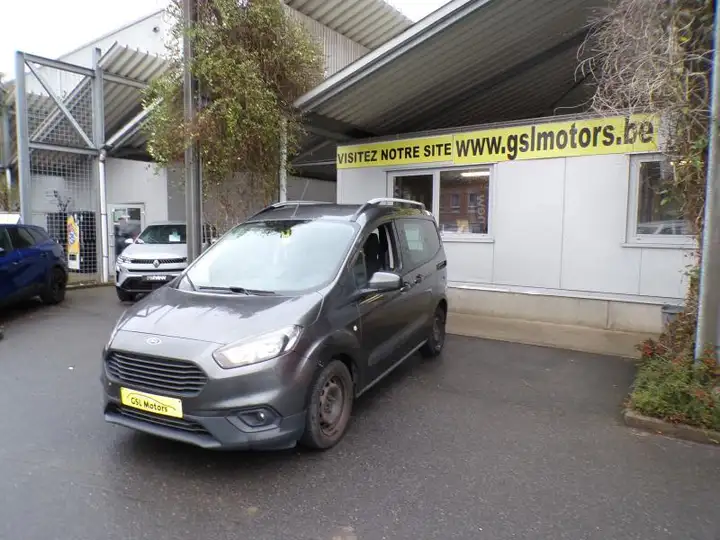 Ford Transit Courier 0.9 101cv gris 05/19 Airco USB Bluetooth