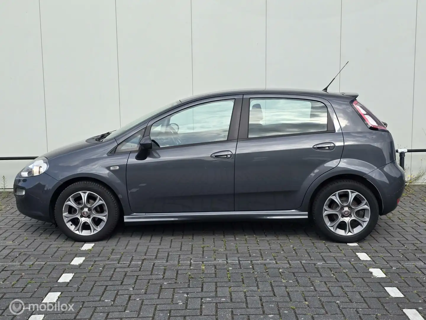 Fiat Punto Evo 0.9 TwinAir Street 139DKM! Nieuwe Apk! Grigio - 2