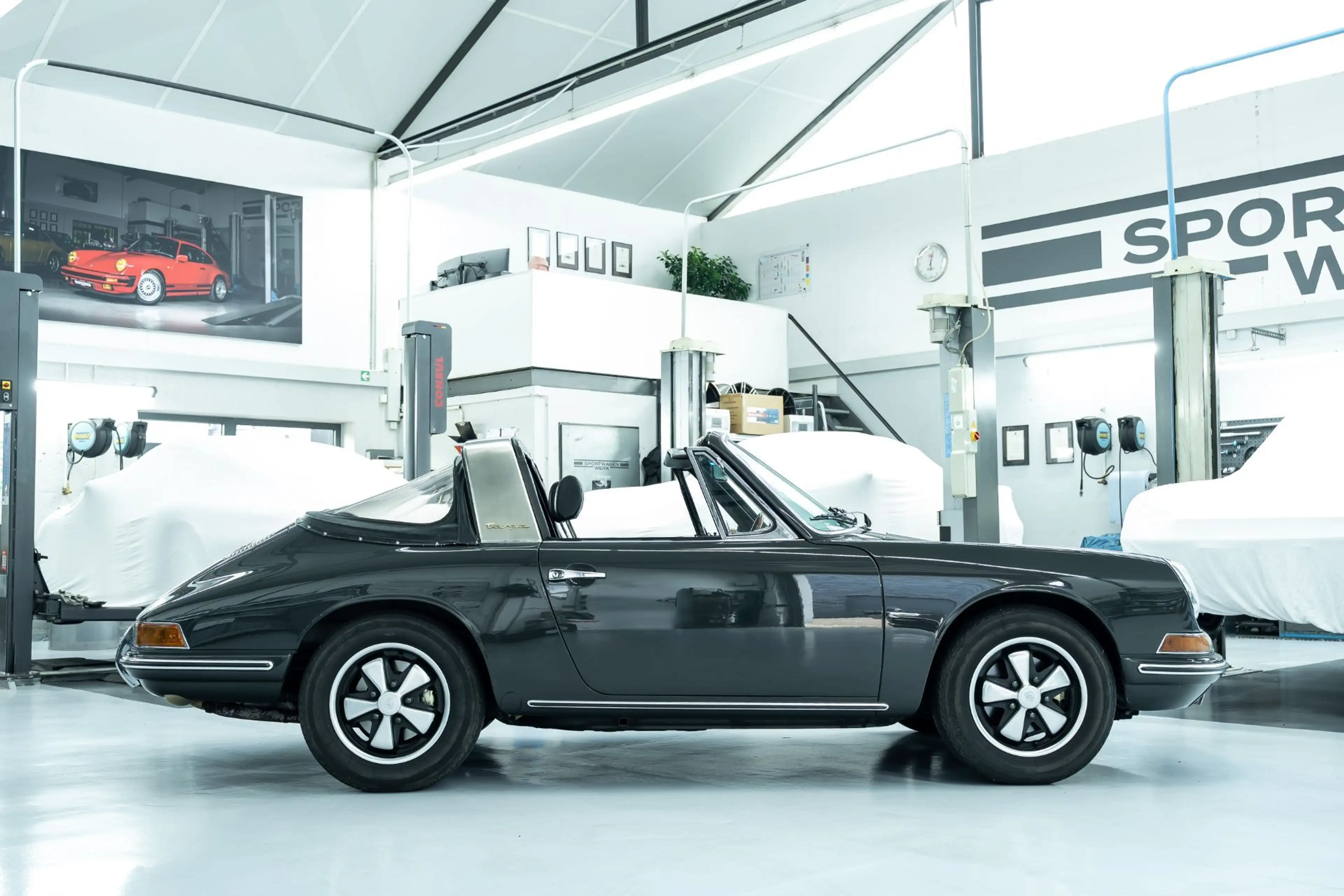 Porsche 911 911 T Targa — photo 6
