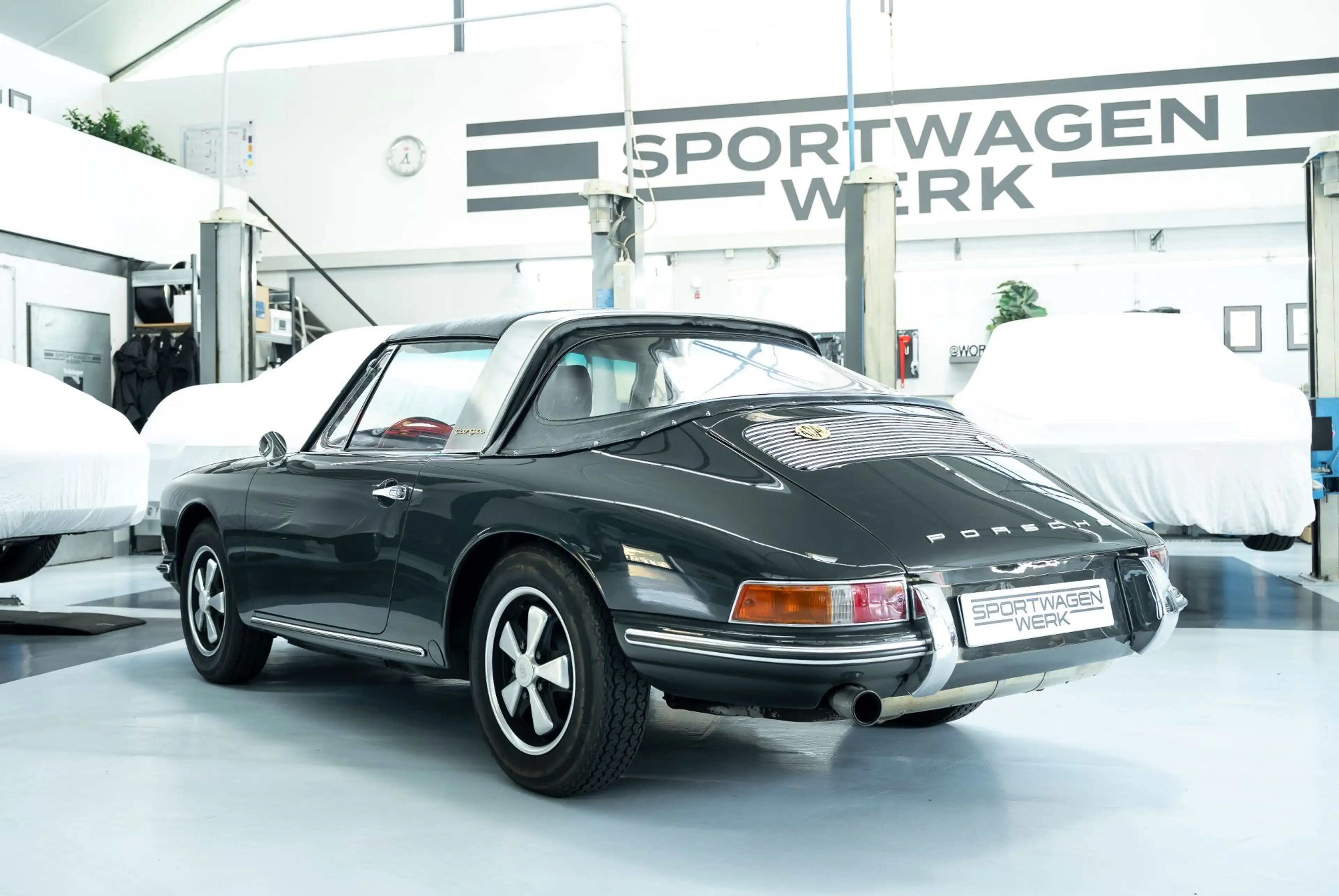 Porsche 911 911 T Targa — photo 10