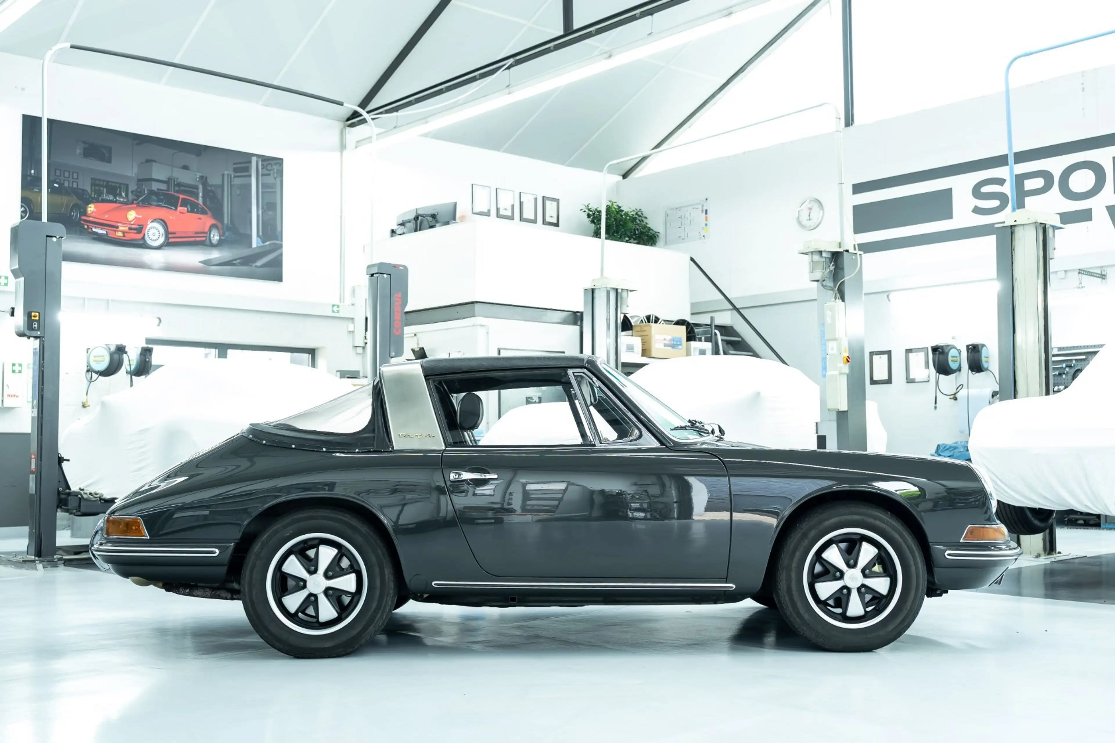 Porsche 911 911 T Targa — photo 7