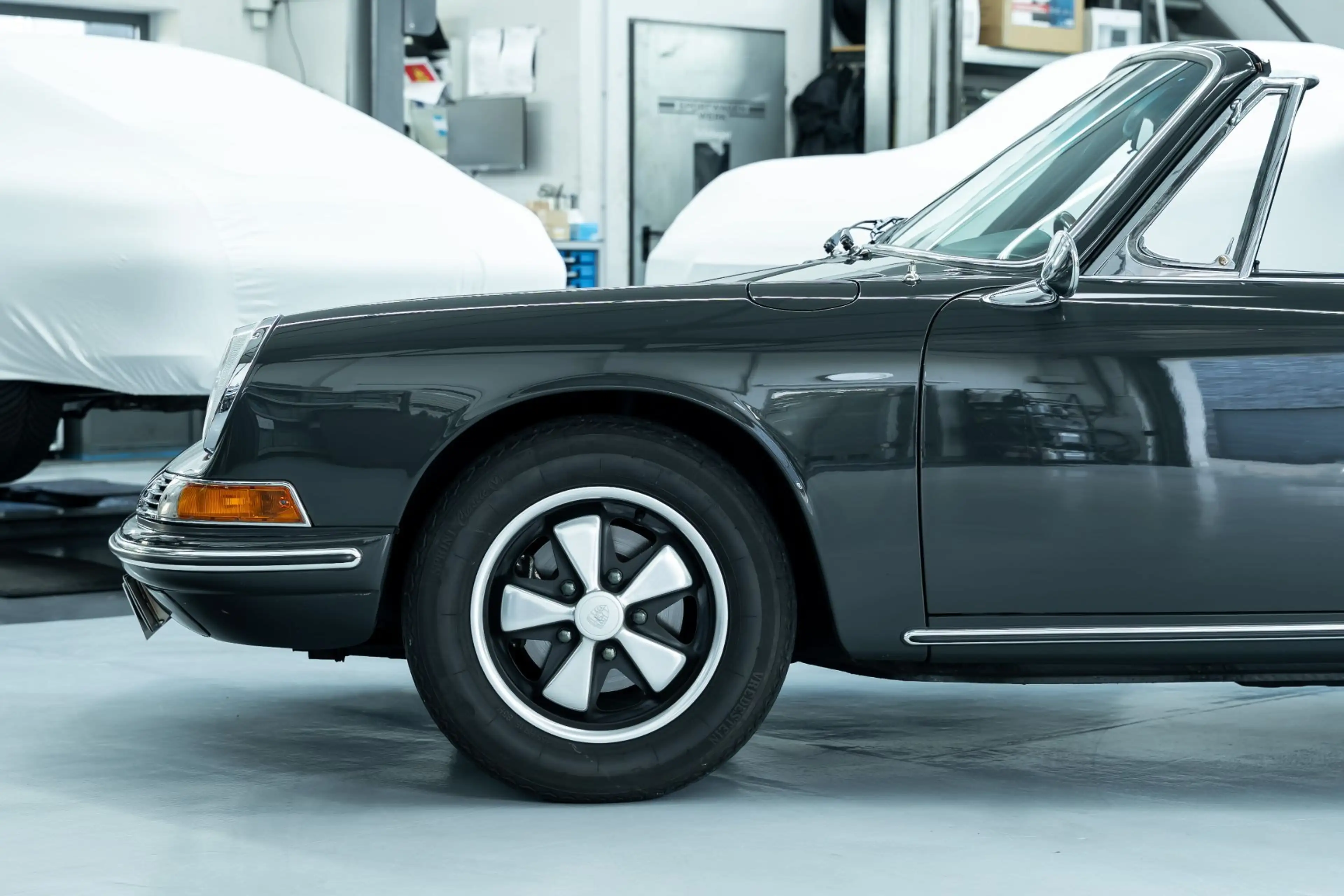 Porsche 911 911 T Targa — photo 14