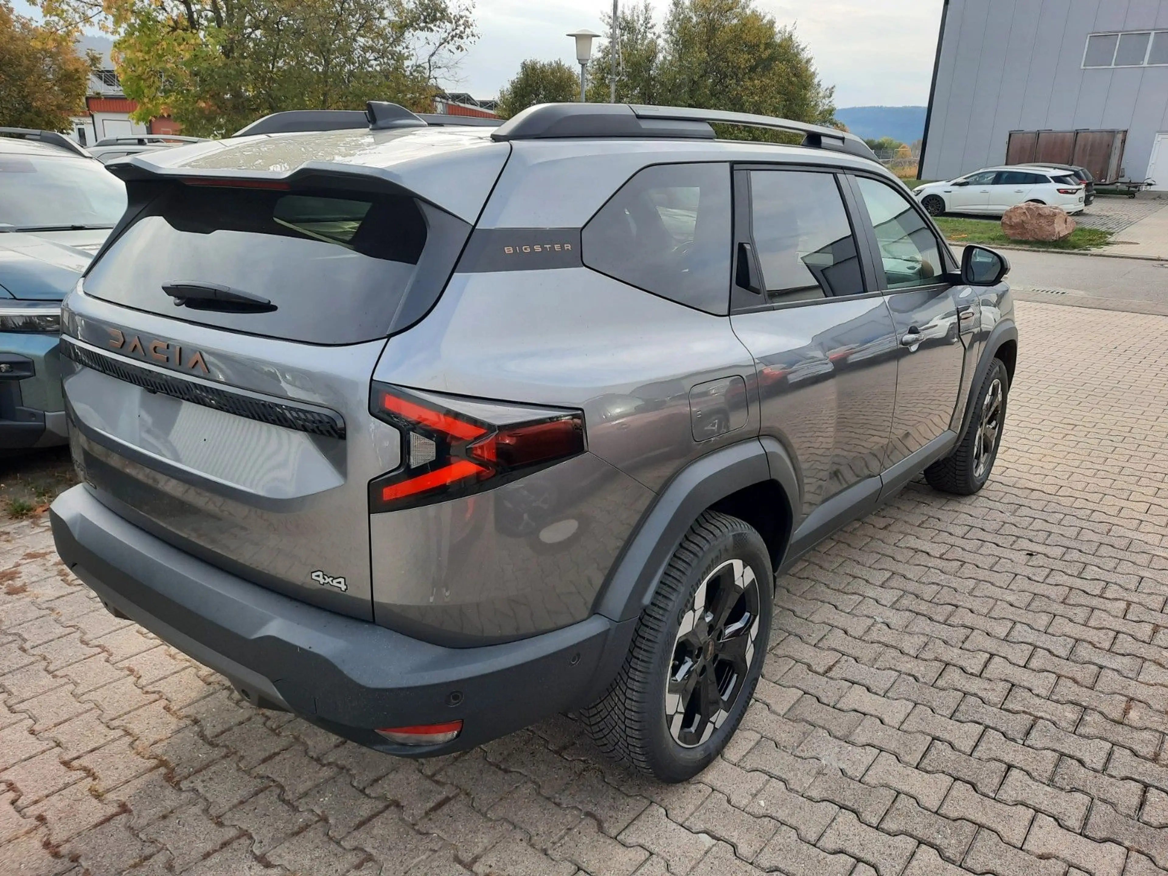 Dacia Bigster Tribrid 150 Extreme 4x4 — photo 4