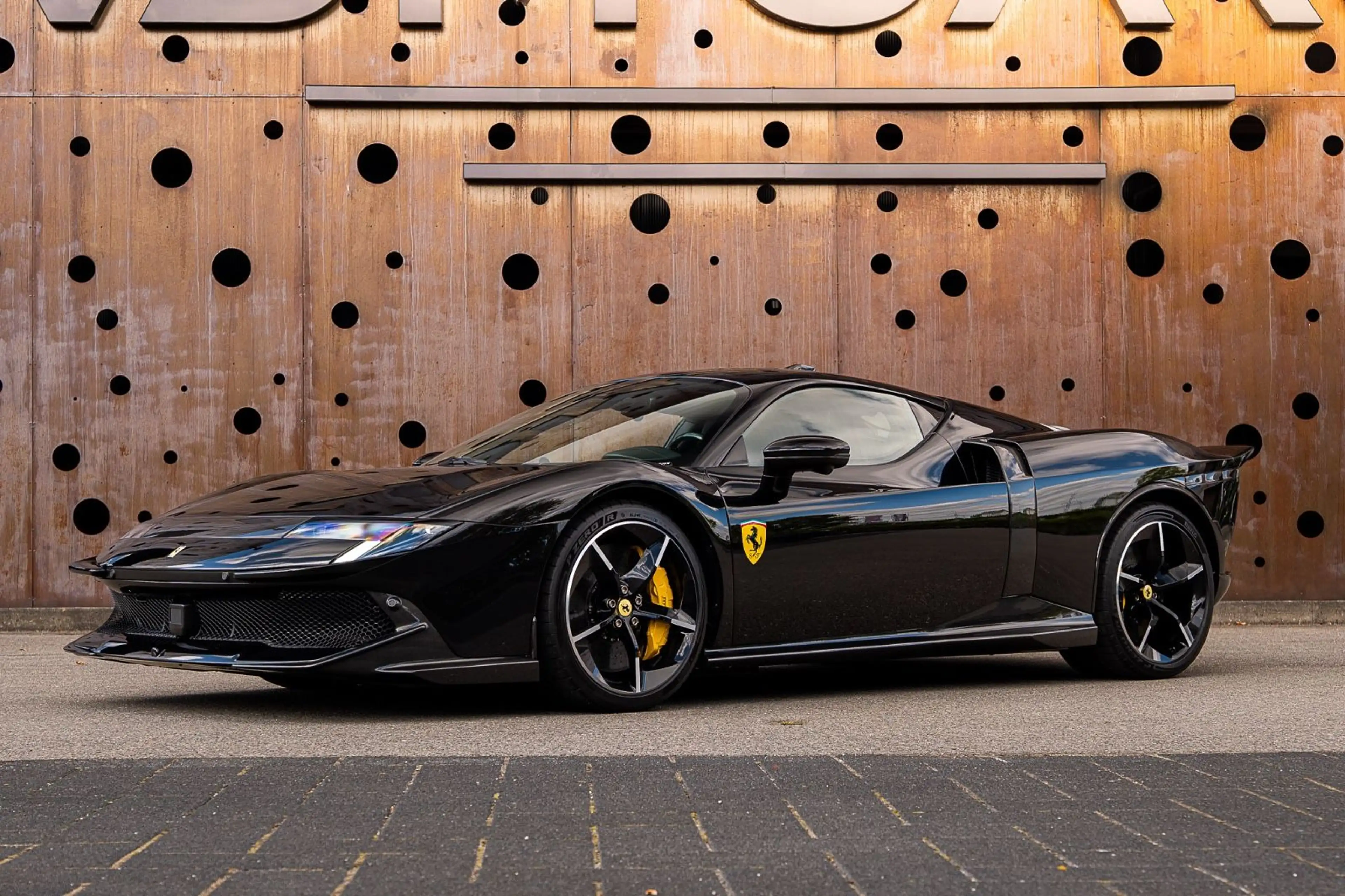 Ferrari Testarossa 849 Testarossa *STOCK*AVAILABLE*CARBON* — photo 2