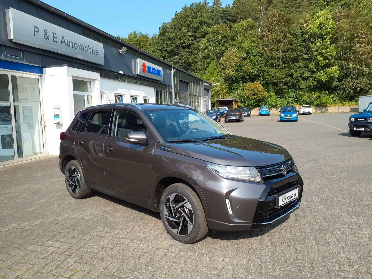 Suzuki Vitara 1,4 4x4 Comfort+ Hybrid*6 Jahre Garantie* Gris - 1
