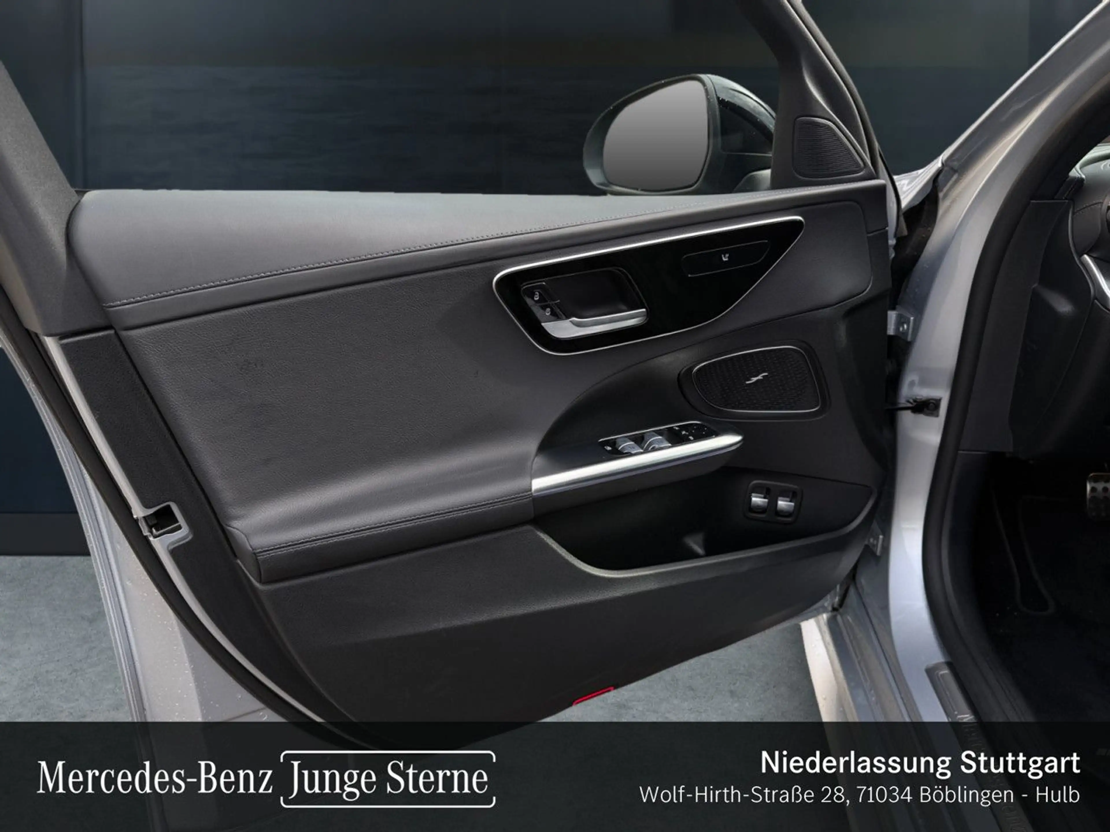 Mercedes-Benz C 300 e 4M AMG+NIGHT+AHK+KAMERA+TOTW+KEYLESS+9G — photo 13