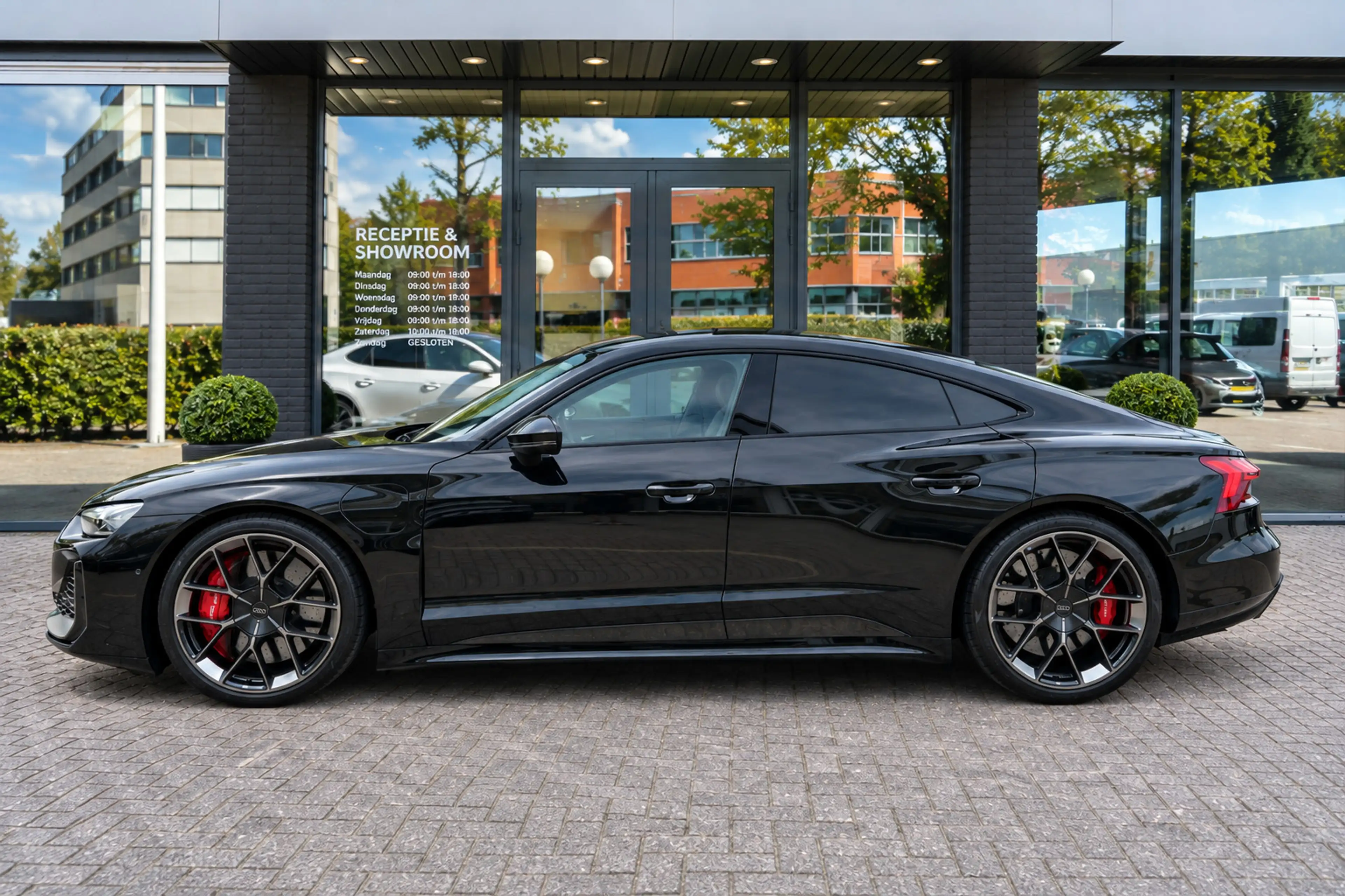 Audi RS e-tron GT Performance l 843 pk I Ceramic l Carbon l Facelift — photo 2