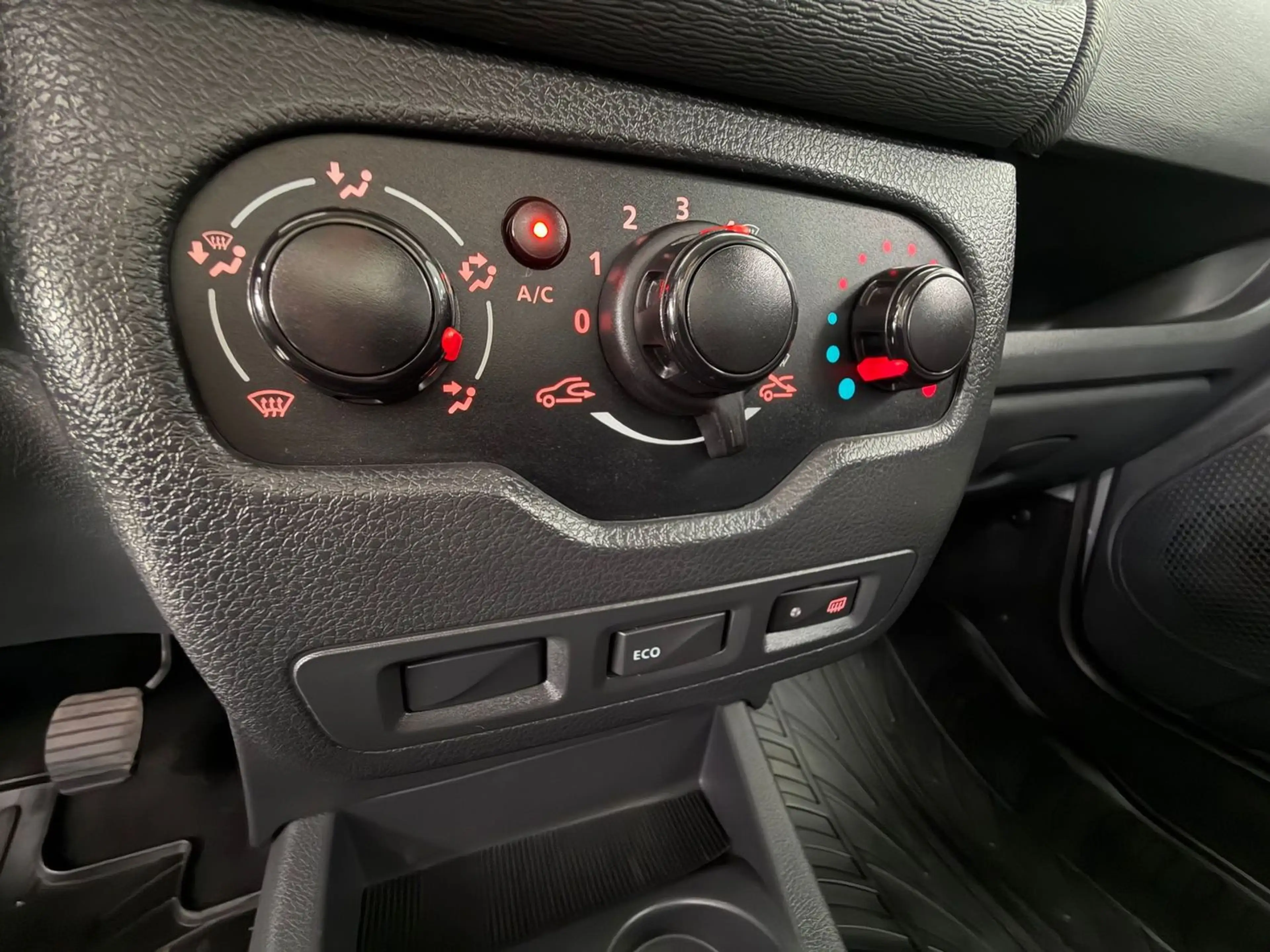 Dacia Dokker PICK UP/Klima 1Hand — photo 8