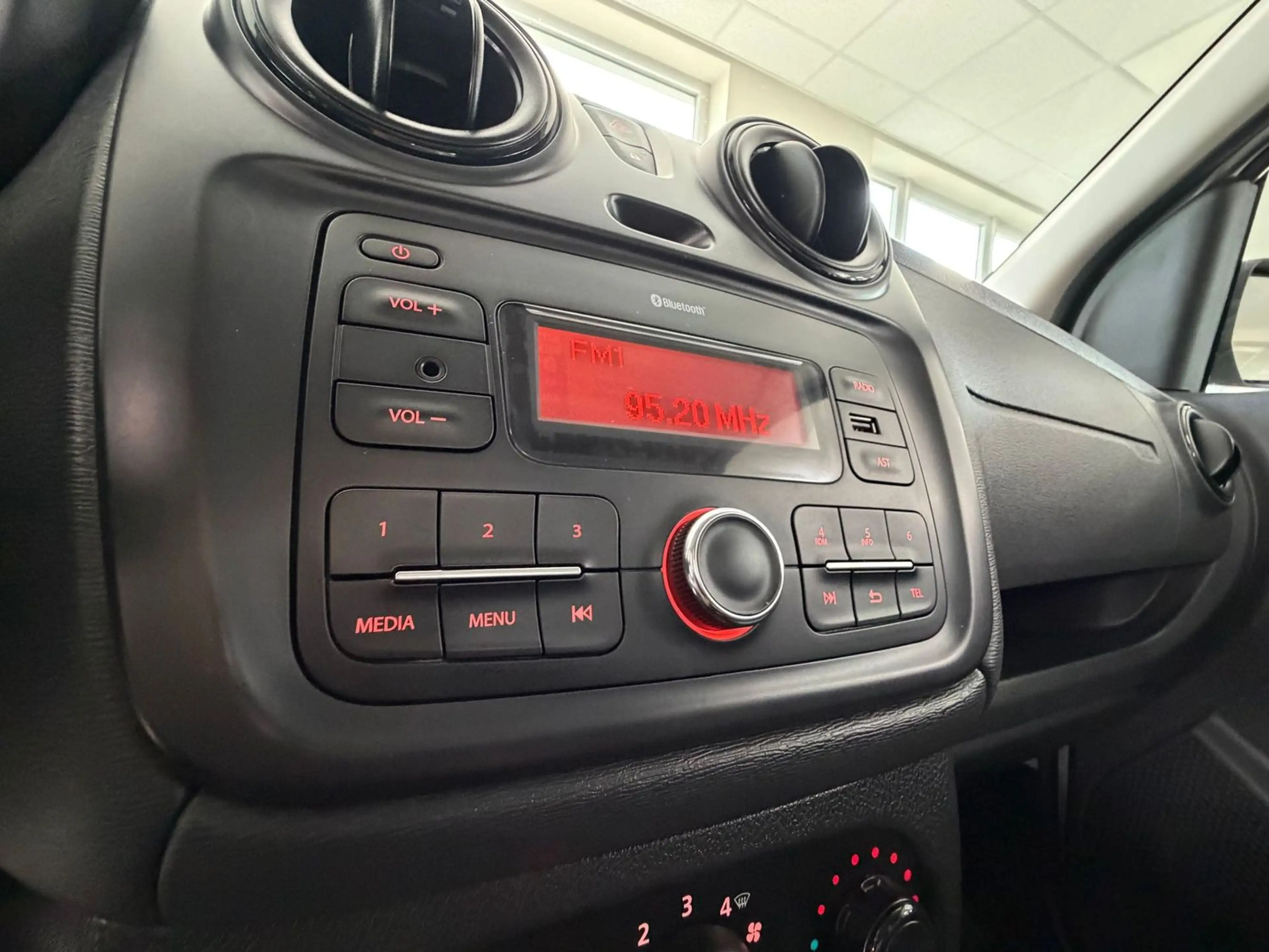 Dacia Dokker PICK UP/Klima 1Hand — photo 13