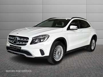 - GLA 200 d Executive 4matic auto