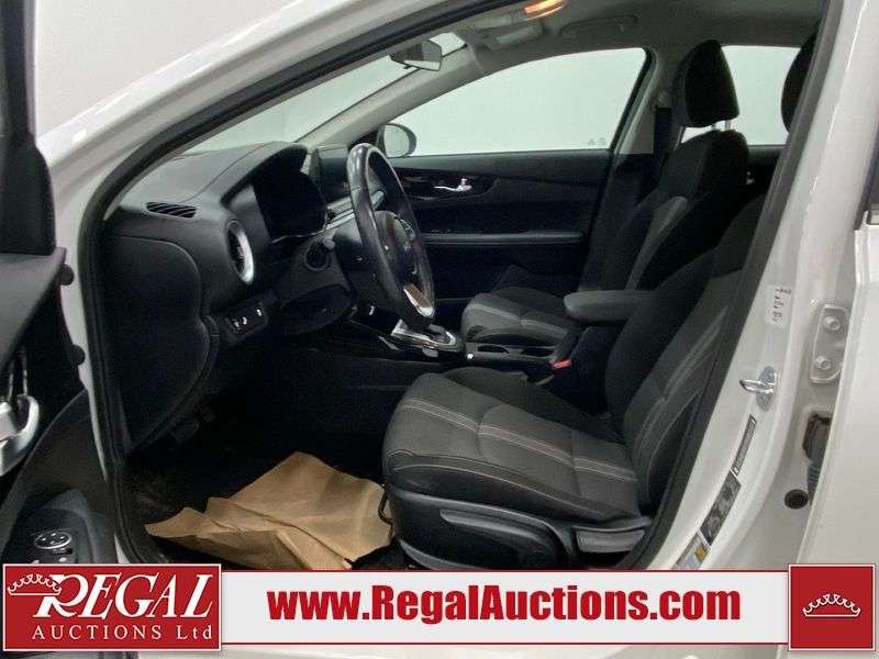 2024 Kia Forte EX — photo 5
