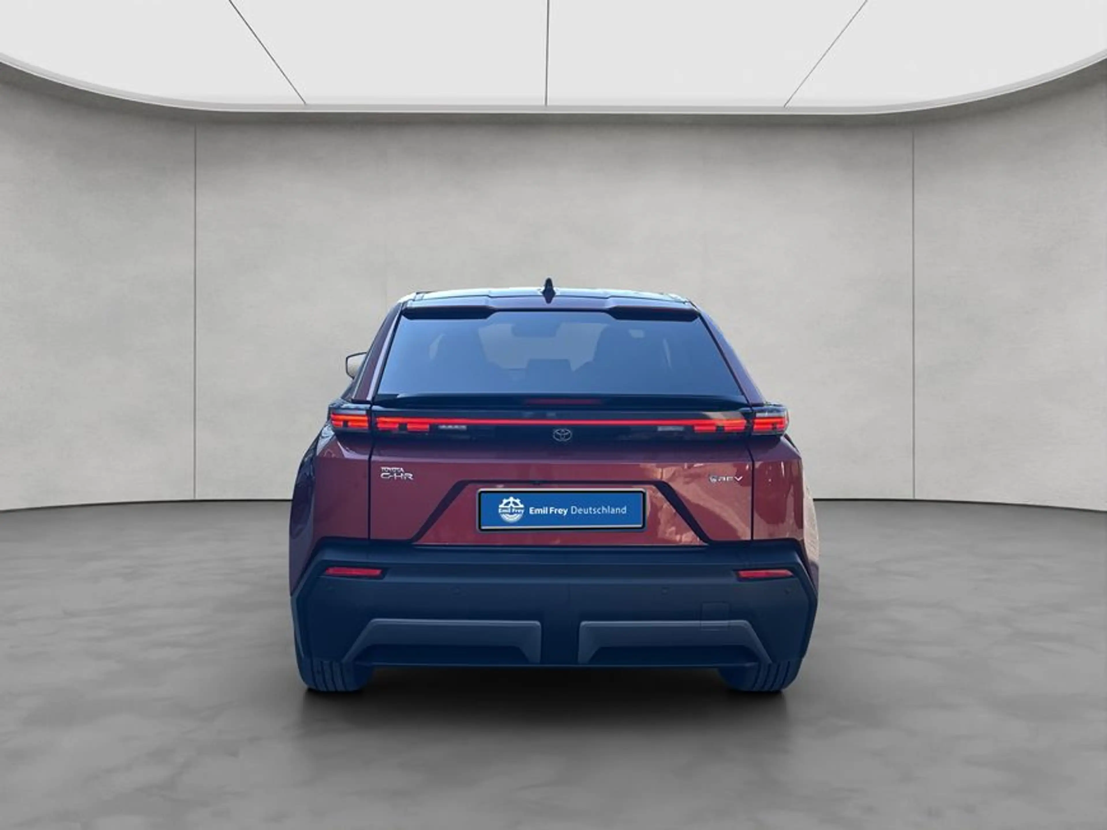 Toyota C-HR+ + Teamplayer — photo 5