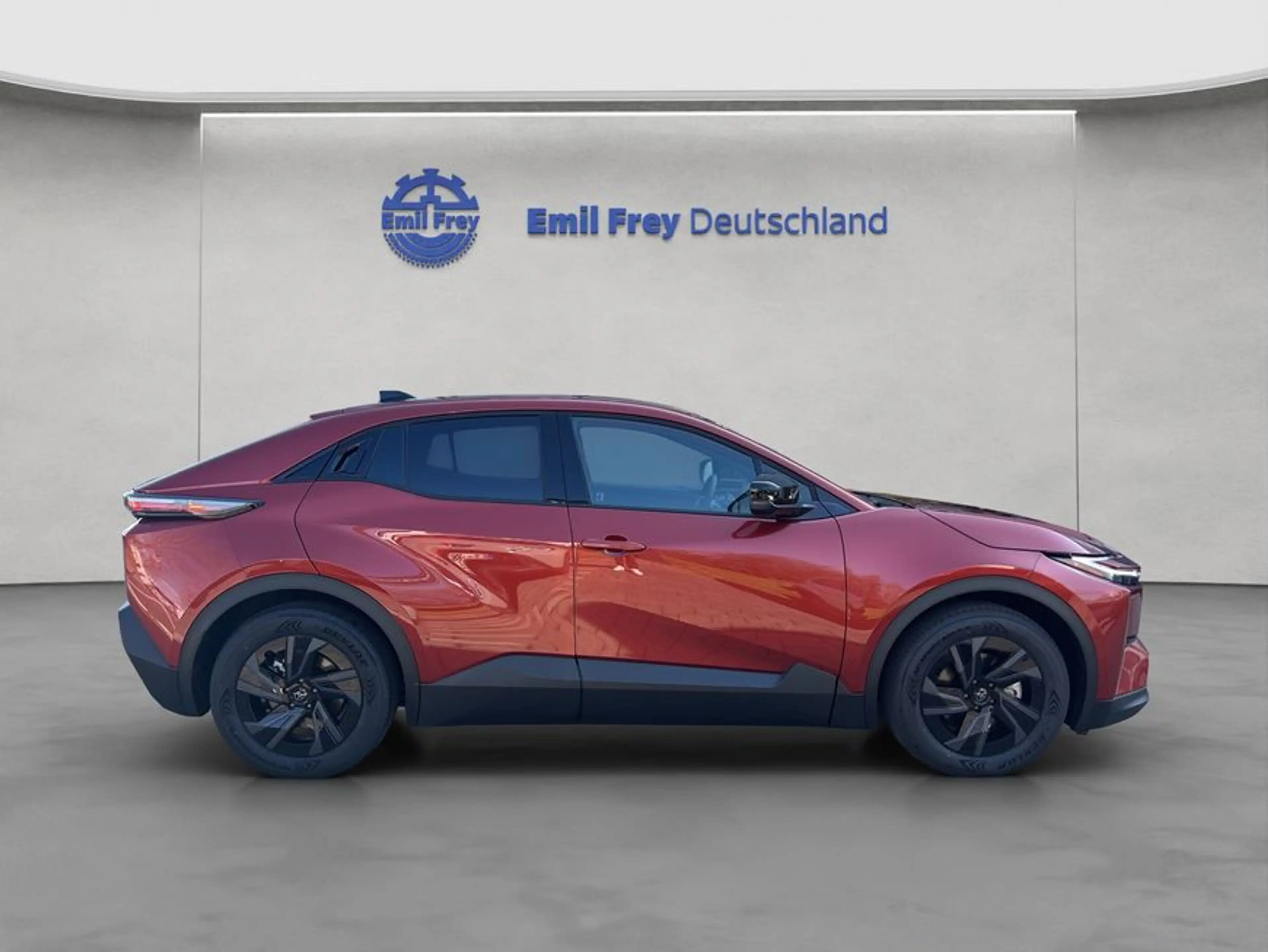 Toyota C-HR+ + Teamplayer — photo 8